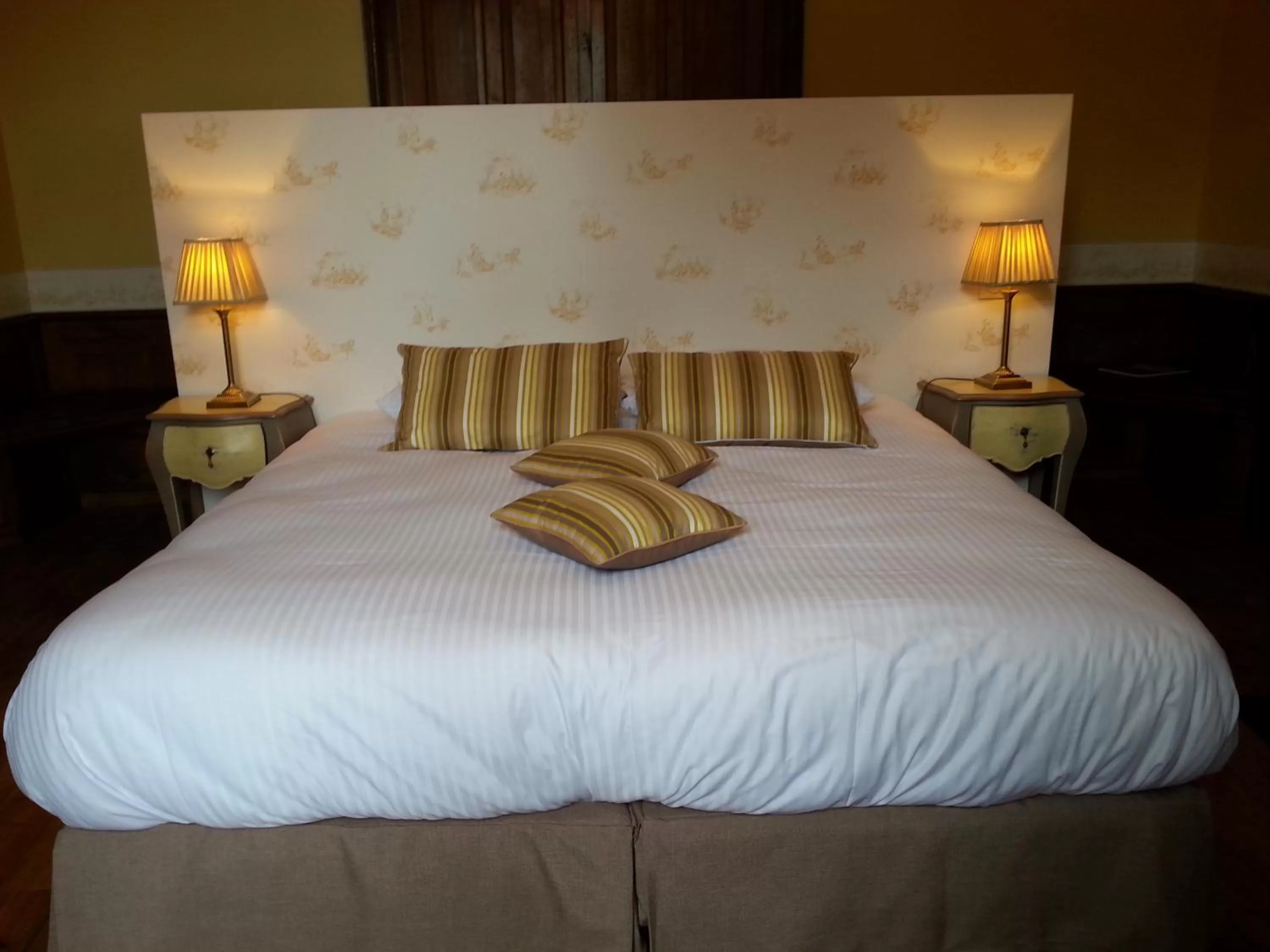 Double or Twin Room in La Maison d'Adelaïde Chambres d'hôtes