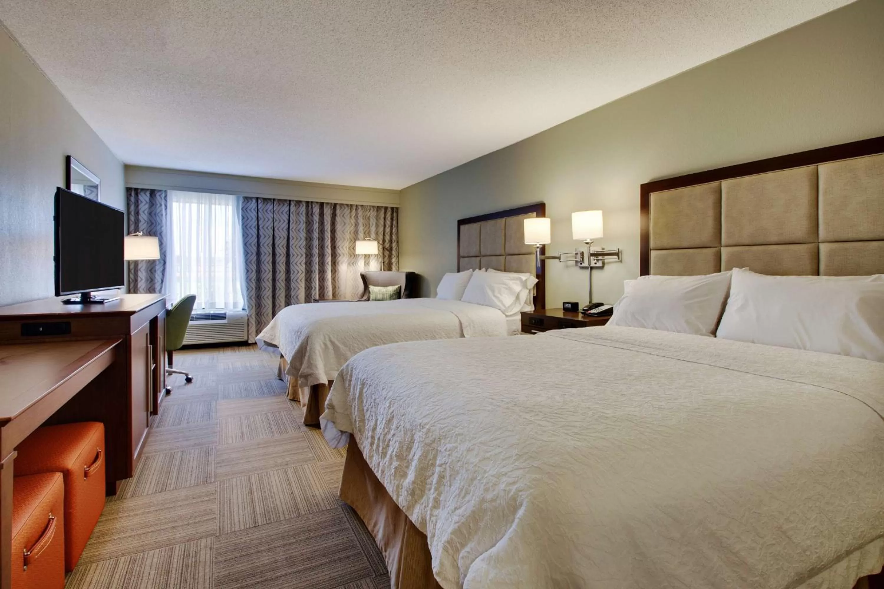 Queen Room with Two Queen Beds - Mobility and Hearing Access/Non-Smoking in Hampton Inn Warner Robins