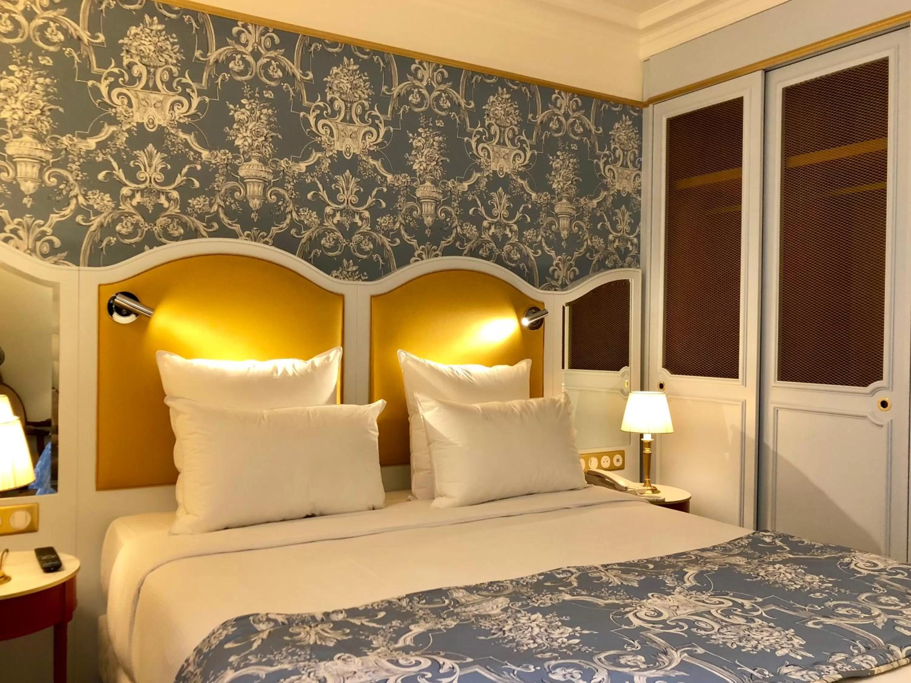 Classic Double or Twin Room in Hôtel Mayfair Paris