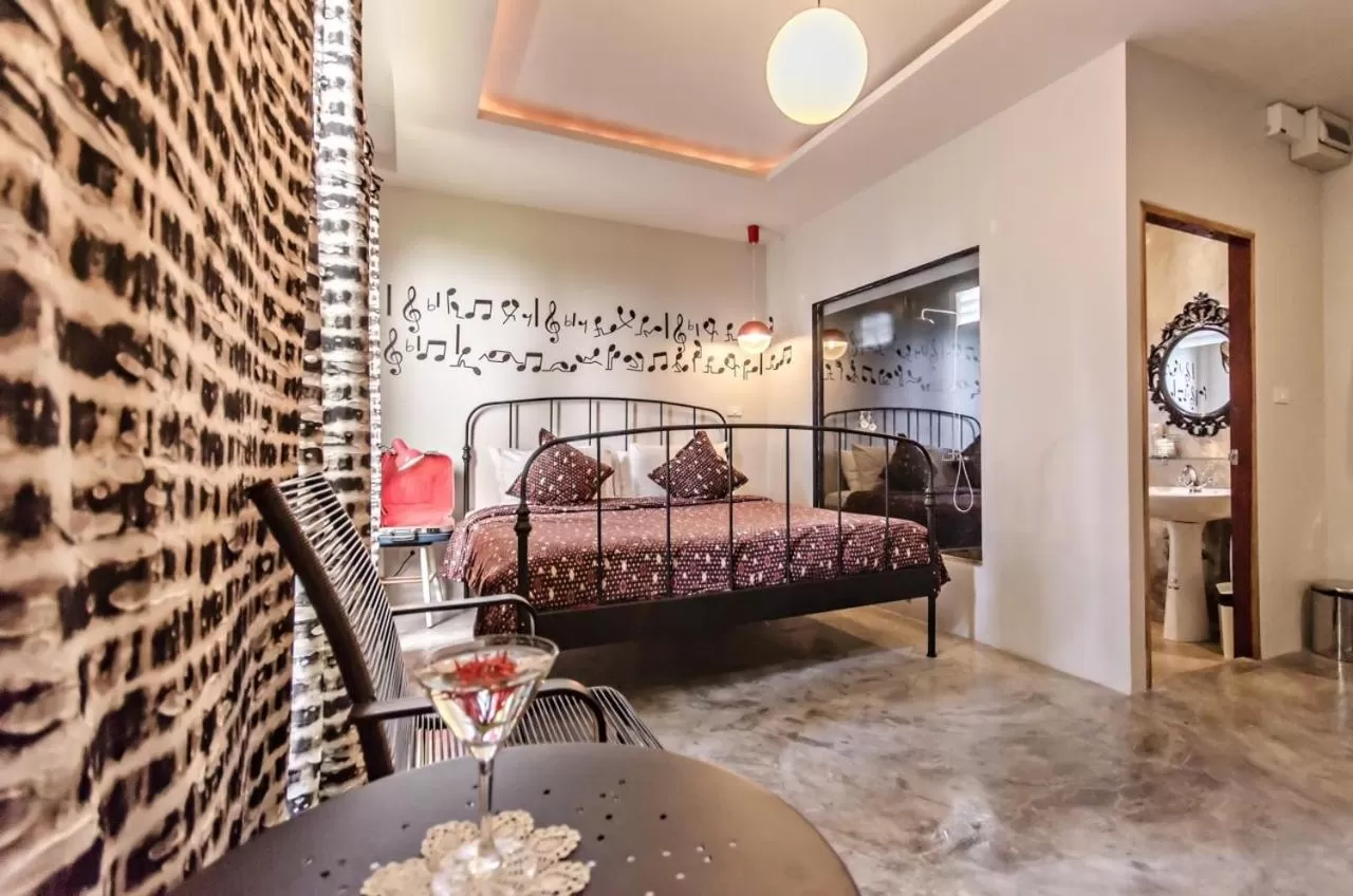 Deluxe Partial Sea View in Green Gallery Beach Boutique Hotel