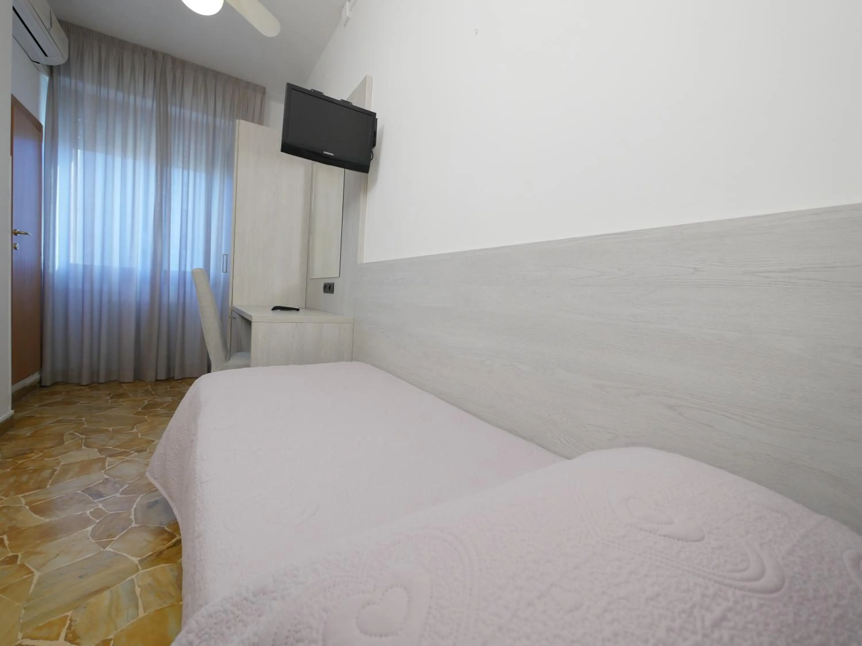 Single Room in Hotel Careggi