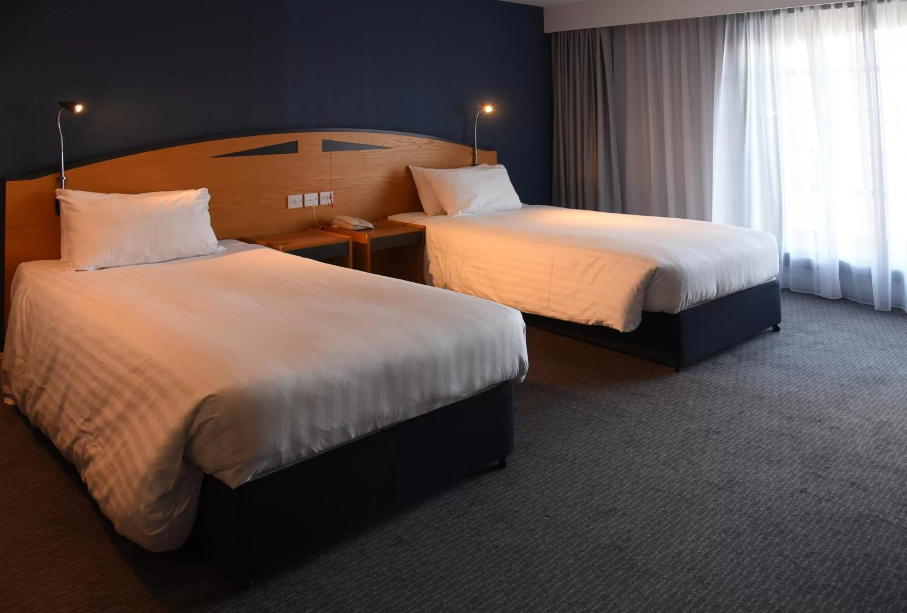 Standard Twin Room with Free Hot Breakfast in Holiday Inn Express Liverpool-Albert Dock by IHG