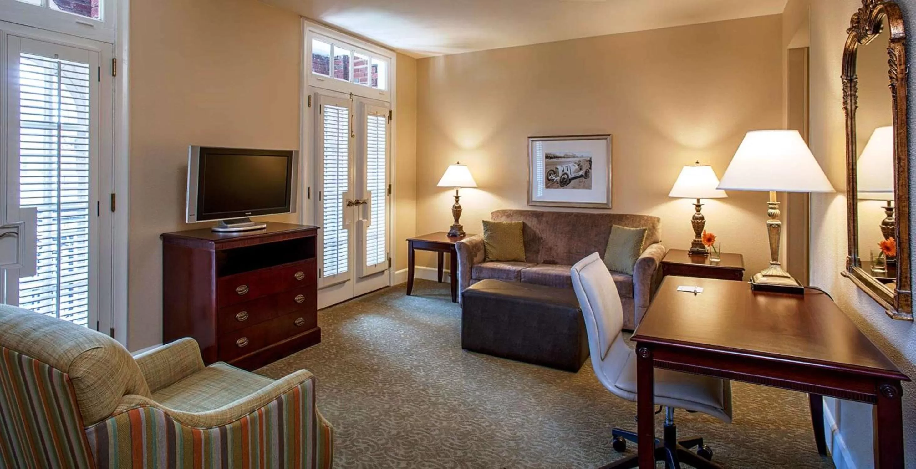 Deluxe King Suite - Non-Smoking in Hampton Inn & Suites Birmingham-Downtown-Tutwiler