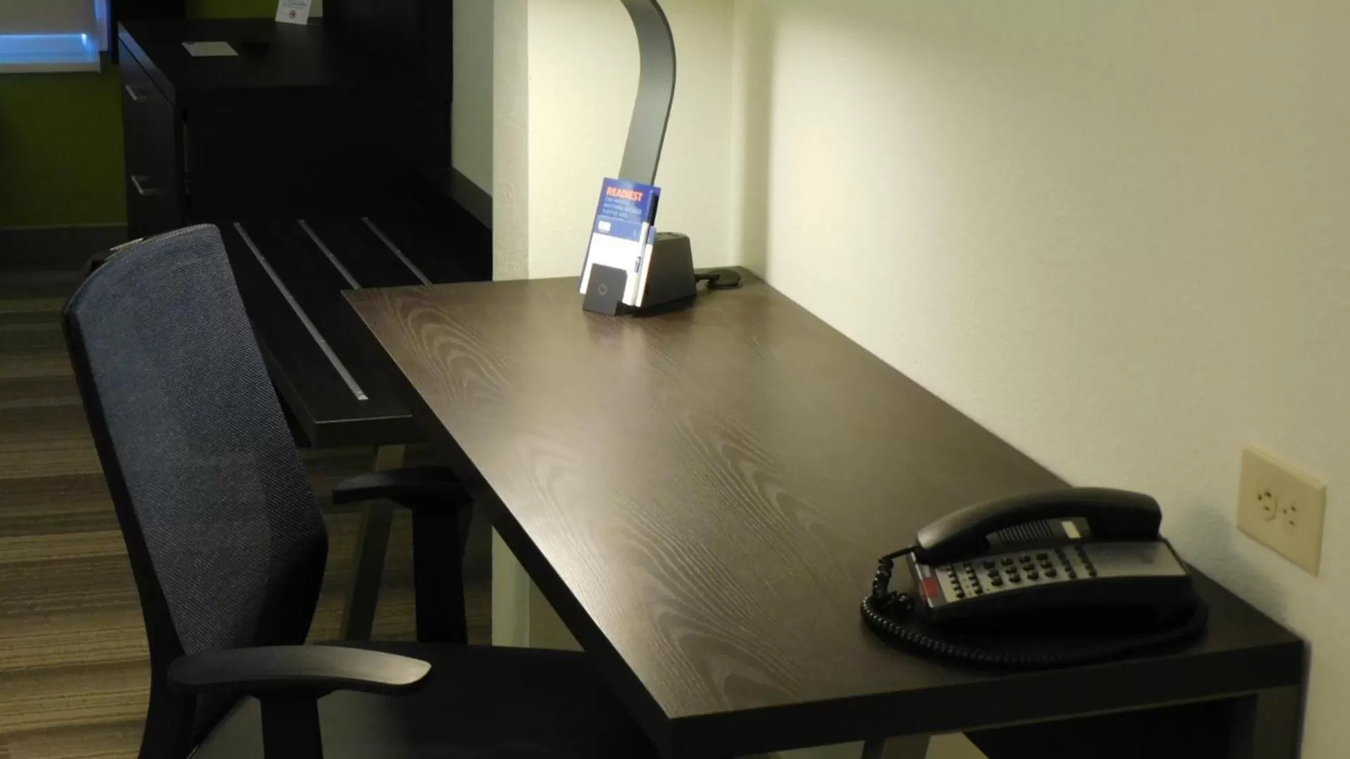 Standard King Room - Non-Smoking  in Holiday Inn Express - Coventry S - West Warwick Area, an IHG Hotel