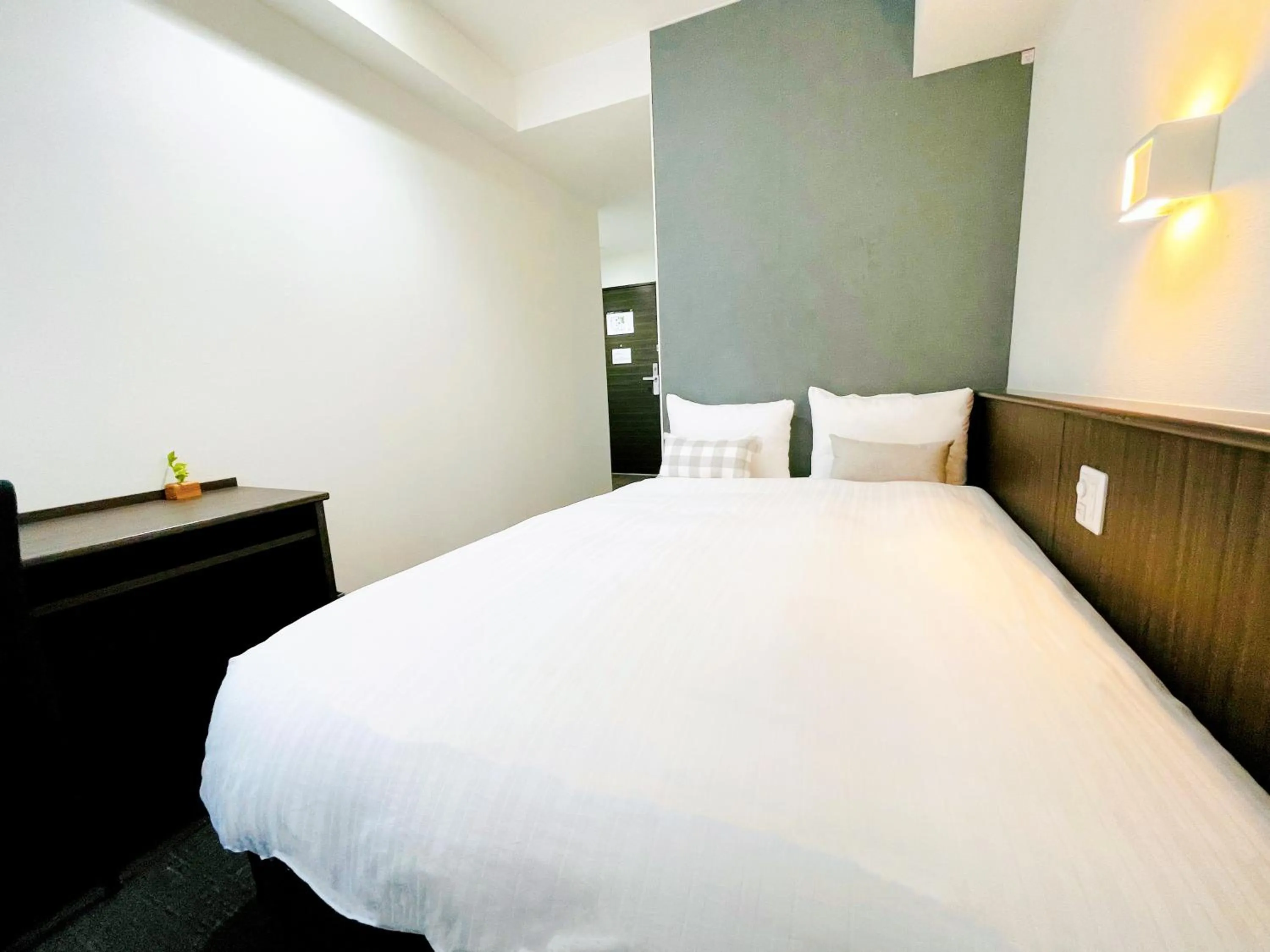 Double Room - Female Only - Non-Smoking in Eins.Inn Umeda Higashi