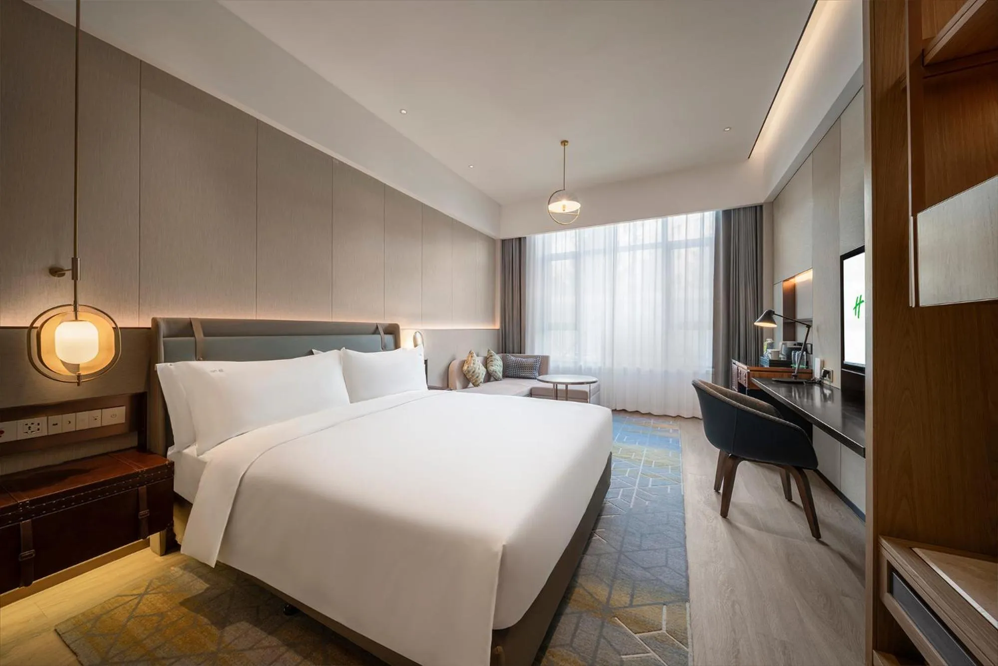 One-Bedroom Suite in Holiday Inn Changchun Jingyue by IHG