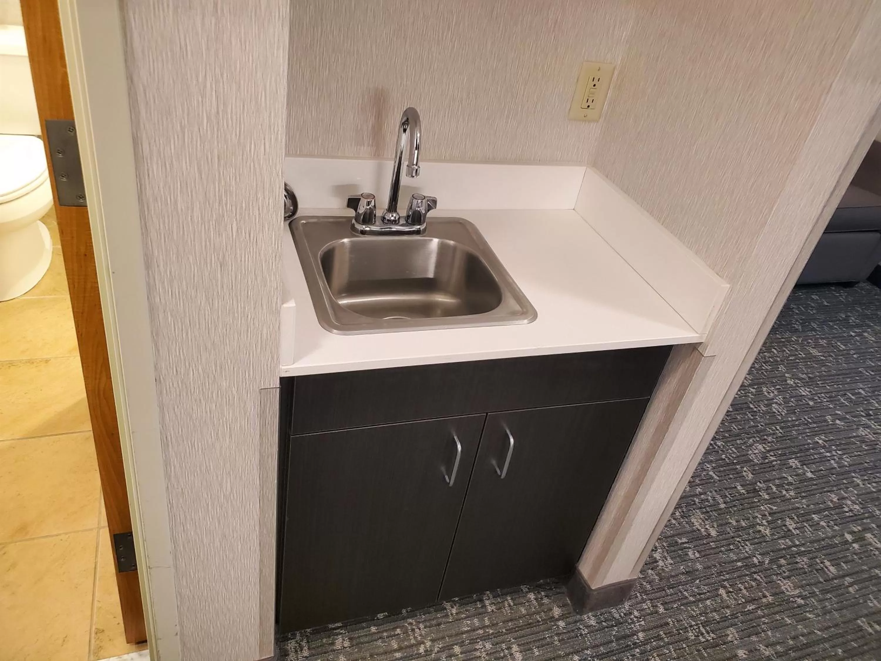 Suite - Hearing Accessible - Non-Smoking in Holiday Inn Express & Suites Cheney by IHG