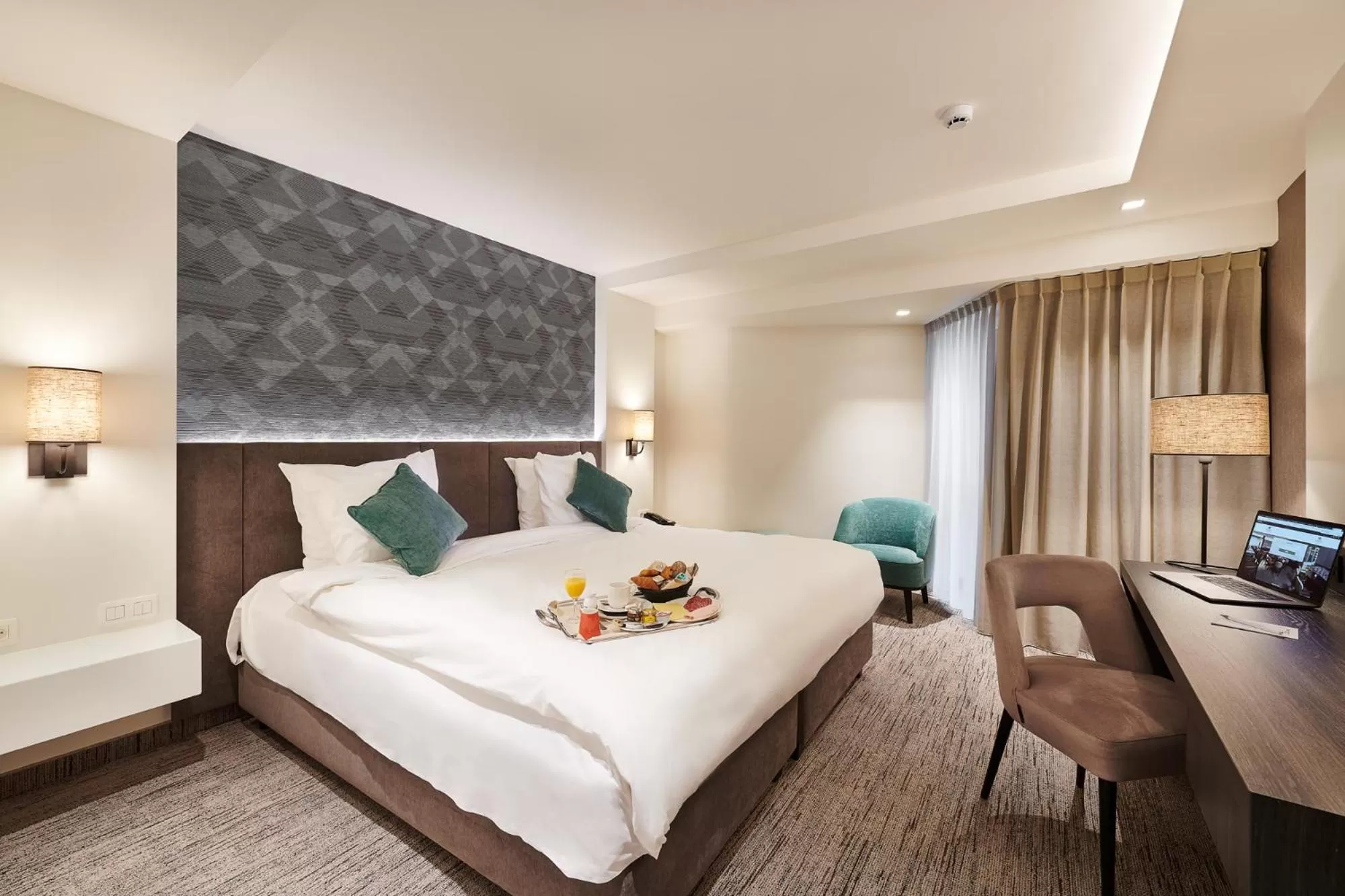 Deluxe King Room in Keizershof Hotel Aalst