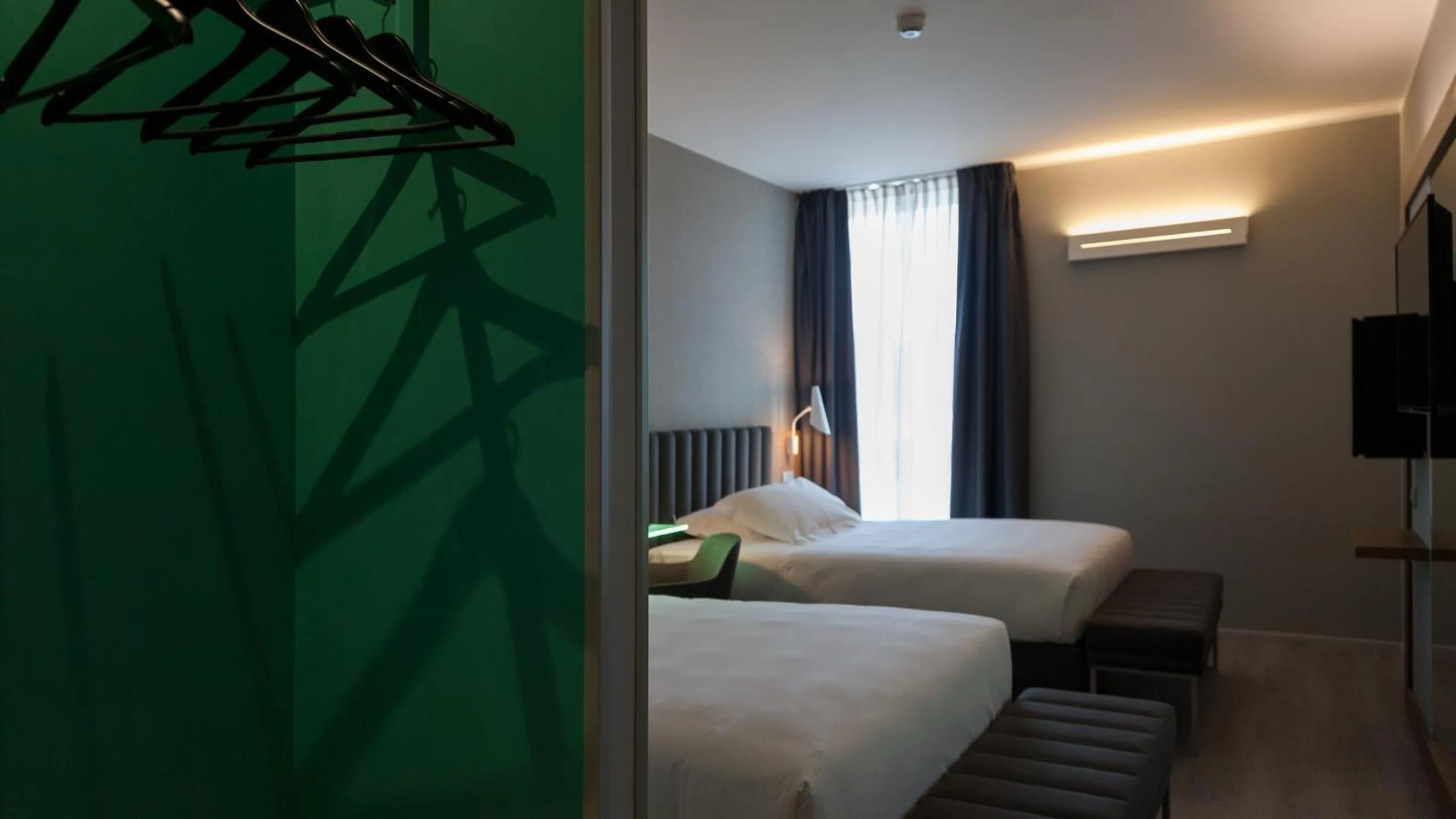 Queen Room with Two Queen Beds - single occupancy in G Hotel Pescara