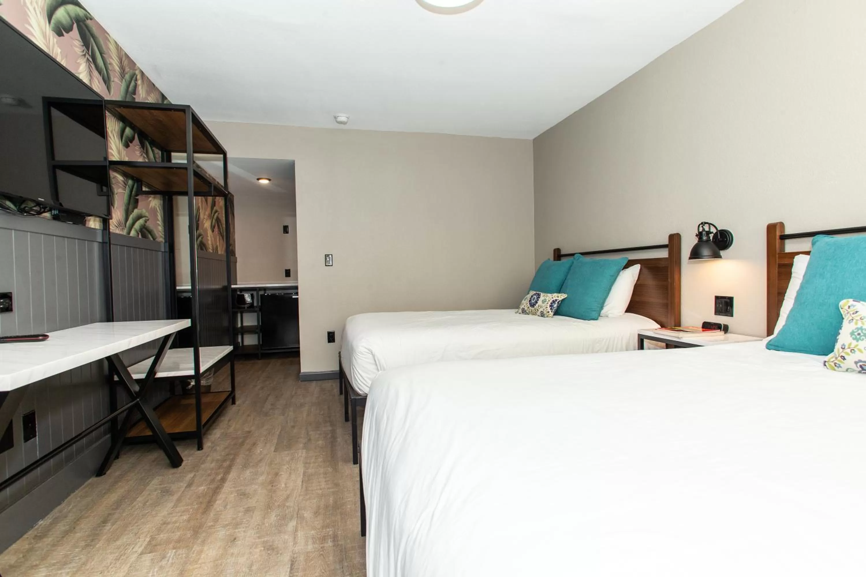 Standard Double Room in Magnolia Tree Hotel-Maingate/Anaheim Convention Center