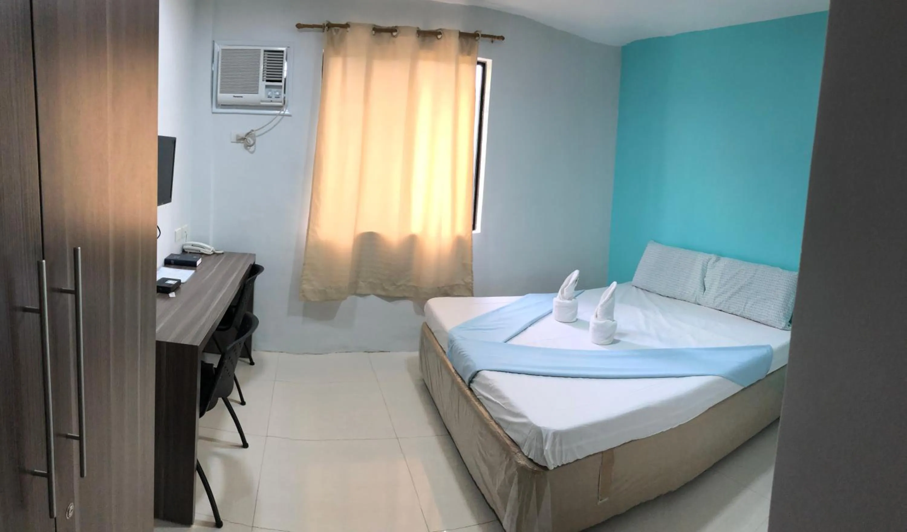 Standard Queen Room in RF Suites