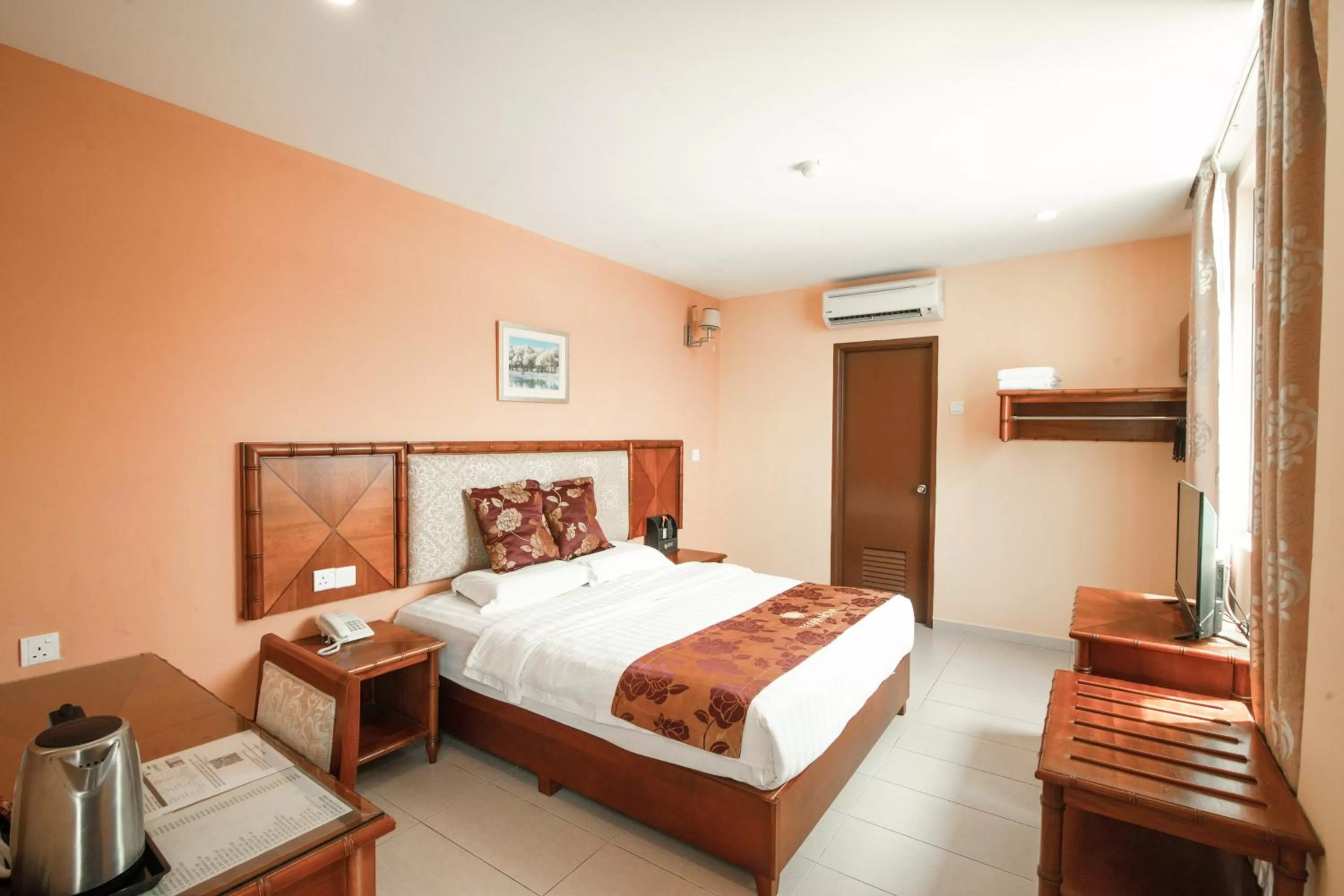 Terra Room in Terra Nova Hotel