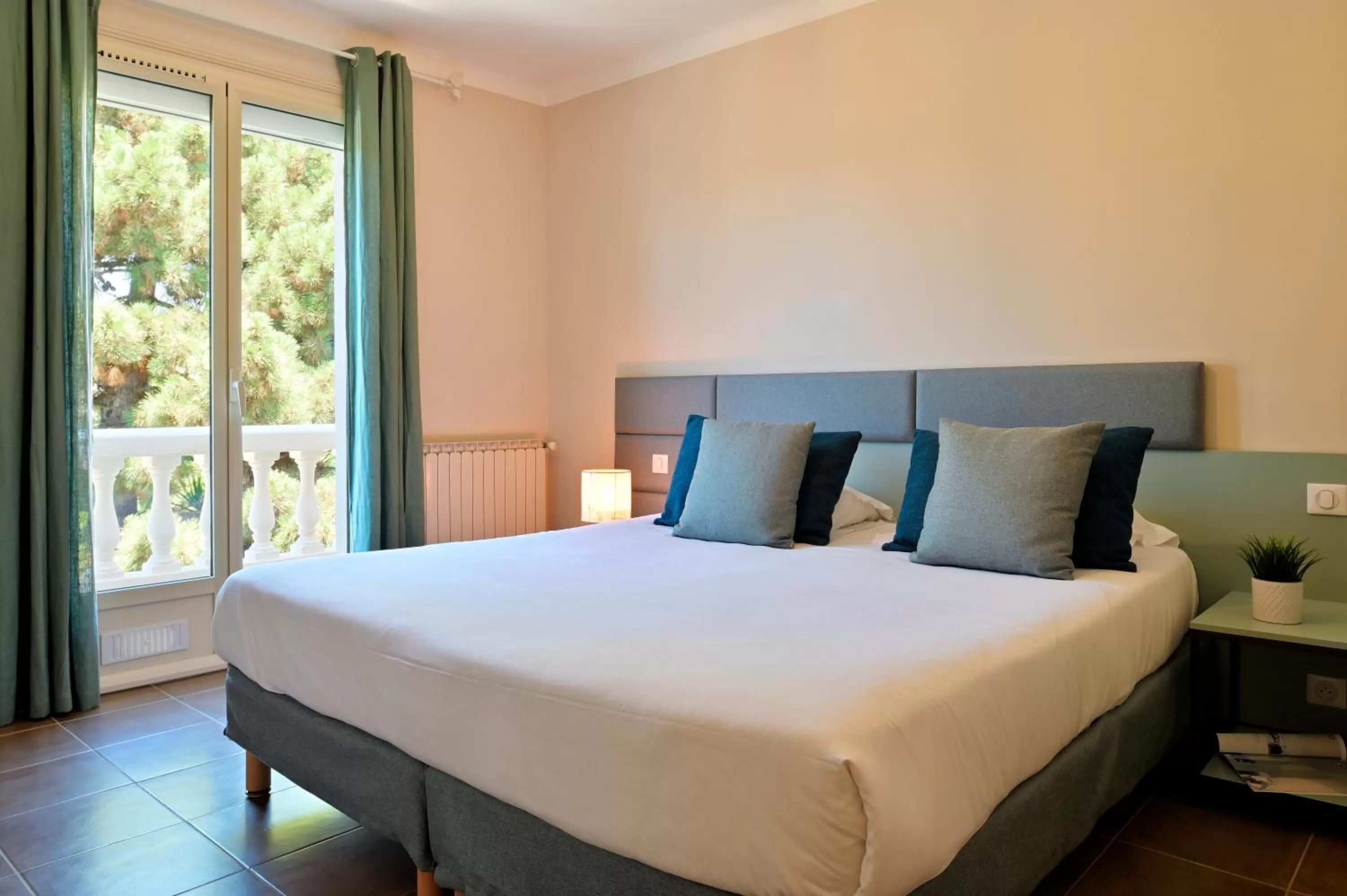 Family Suite (6 Adults) in Hotel Bartaccia