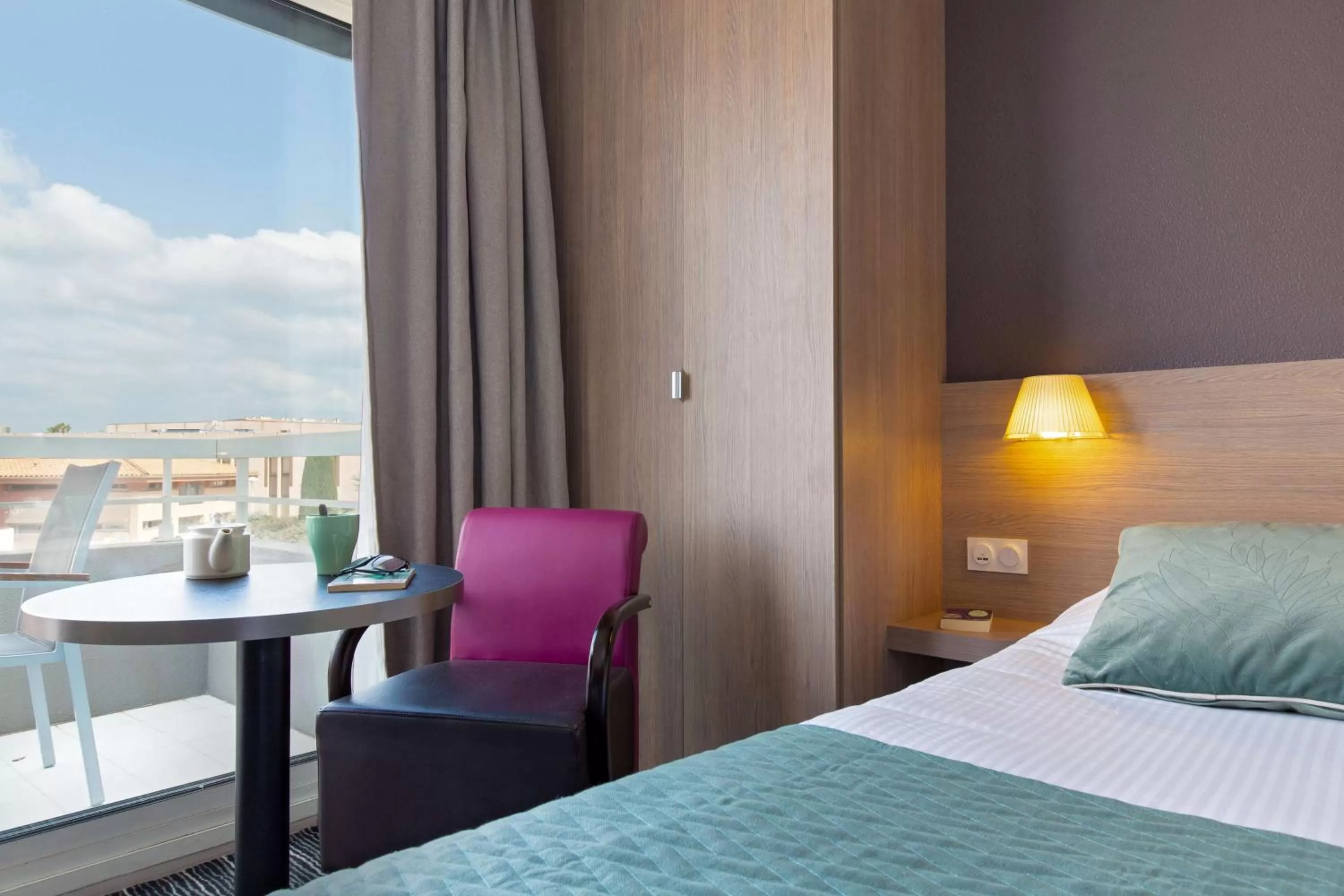 Standard Twin Room with Balcony in Best Western Plus La Marina