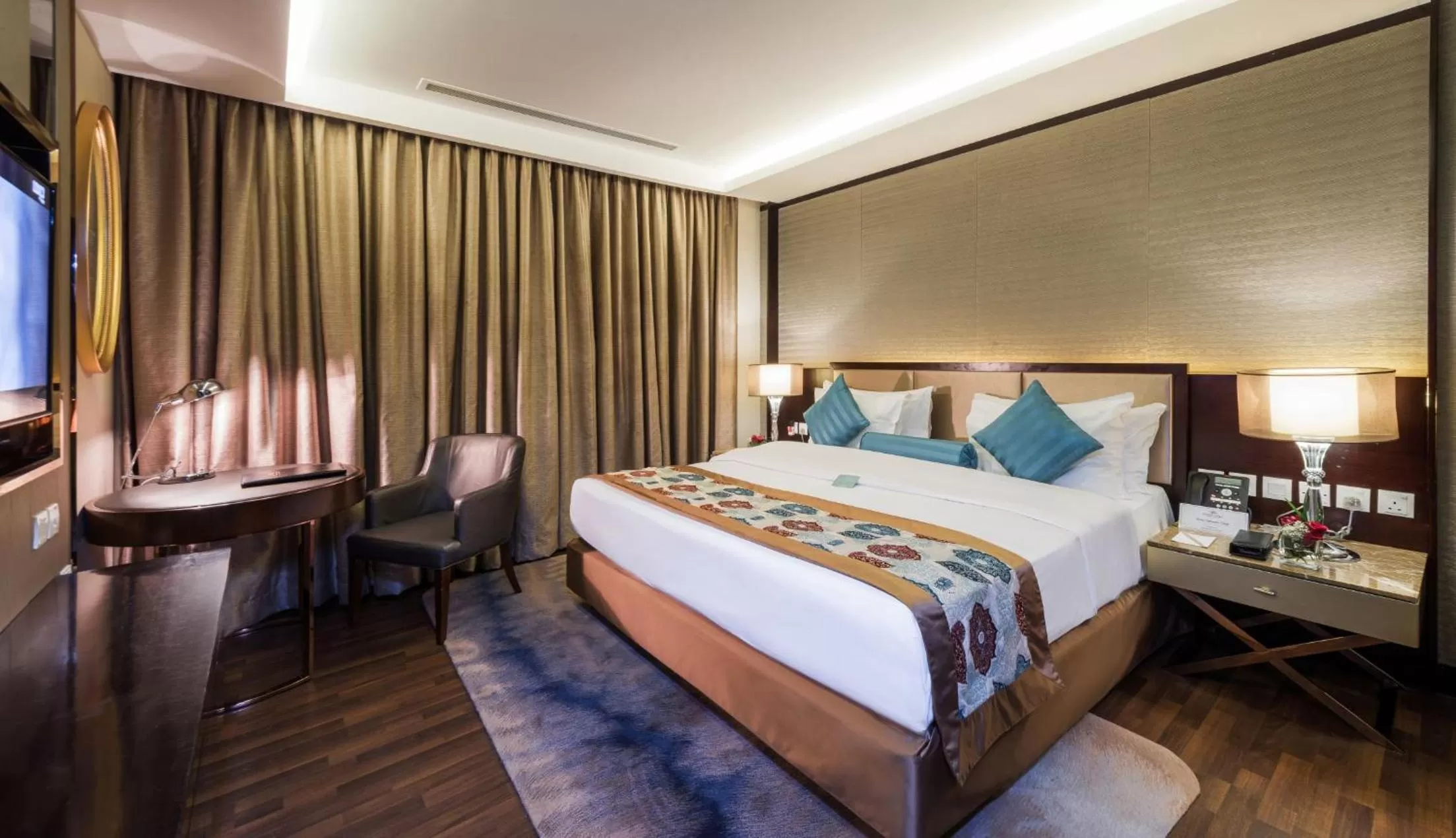 Superior King Room - single occupancy in Boudl Al Sahafa