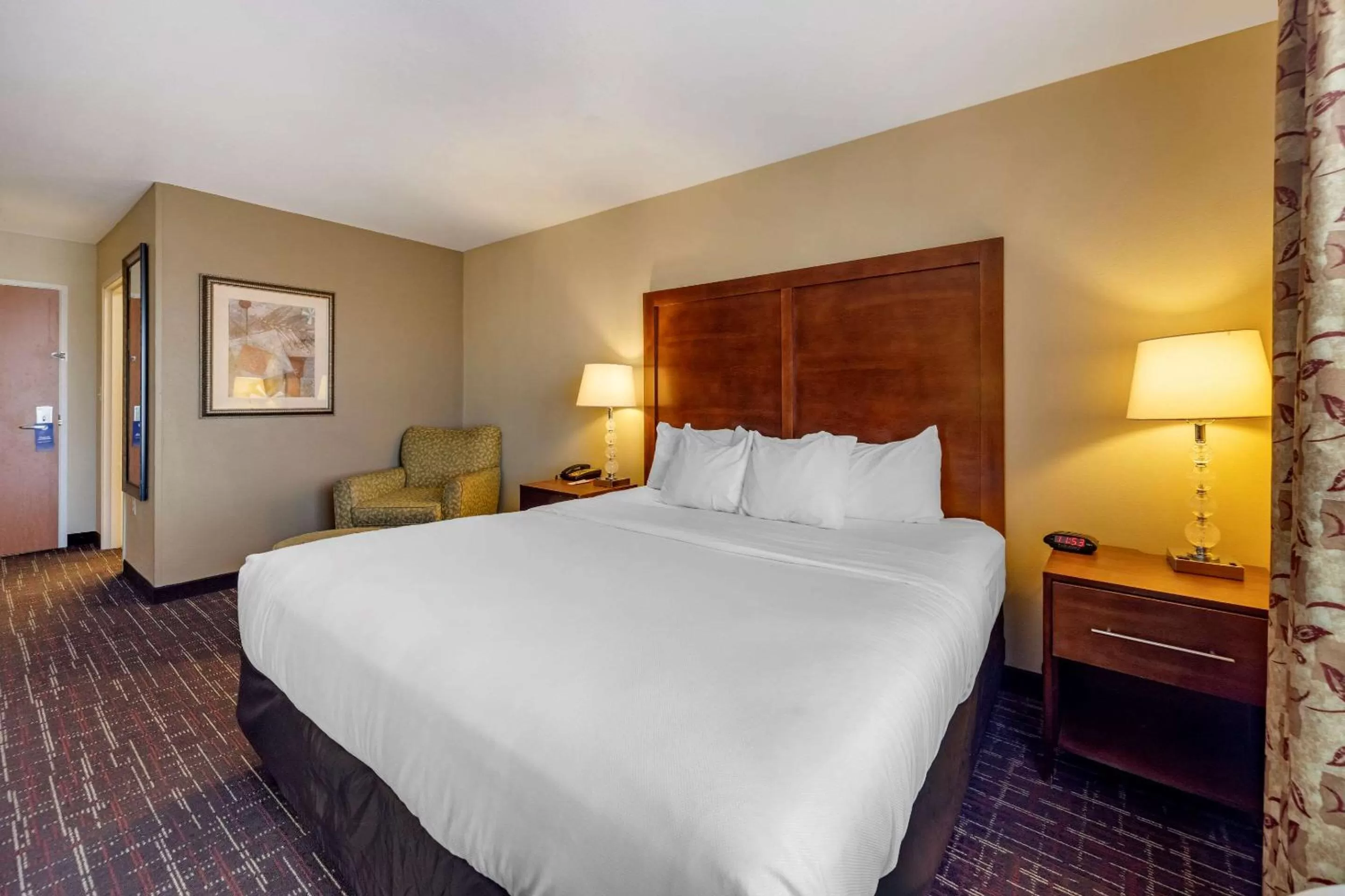 King Room - Non-Smoking in Comfort Inn & Suites Shawnee North near I-40