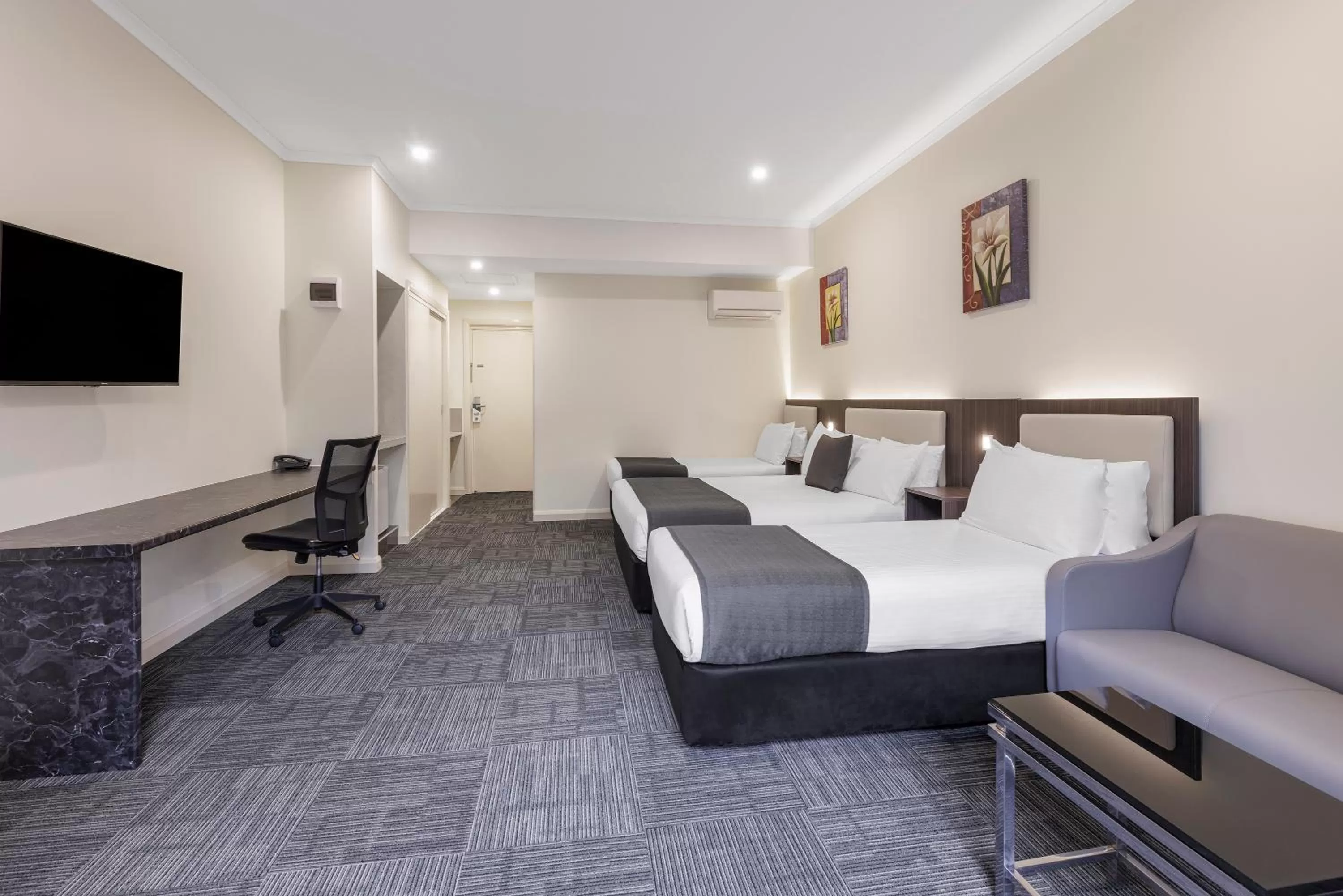 Family Room(Located Upstairs) in Quality Hotel Melbourne Airport