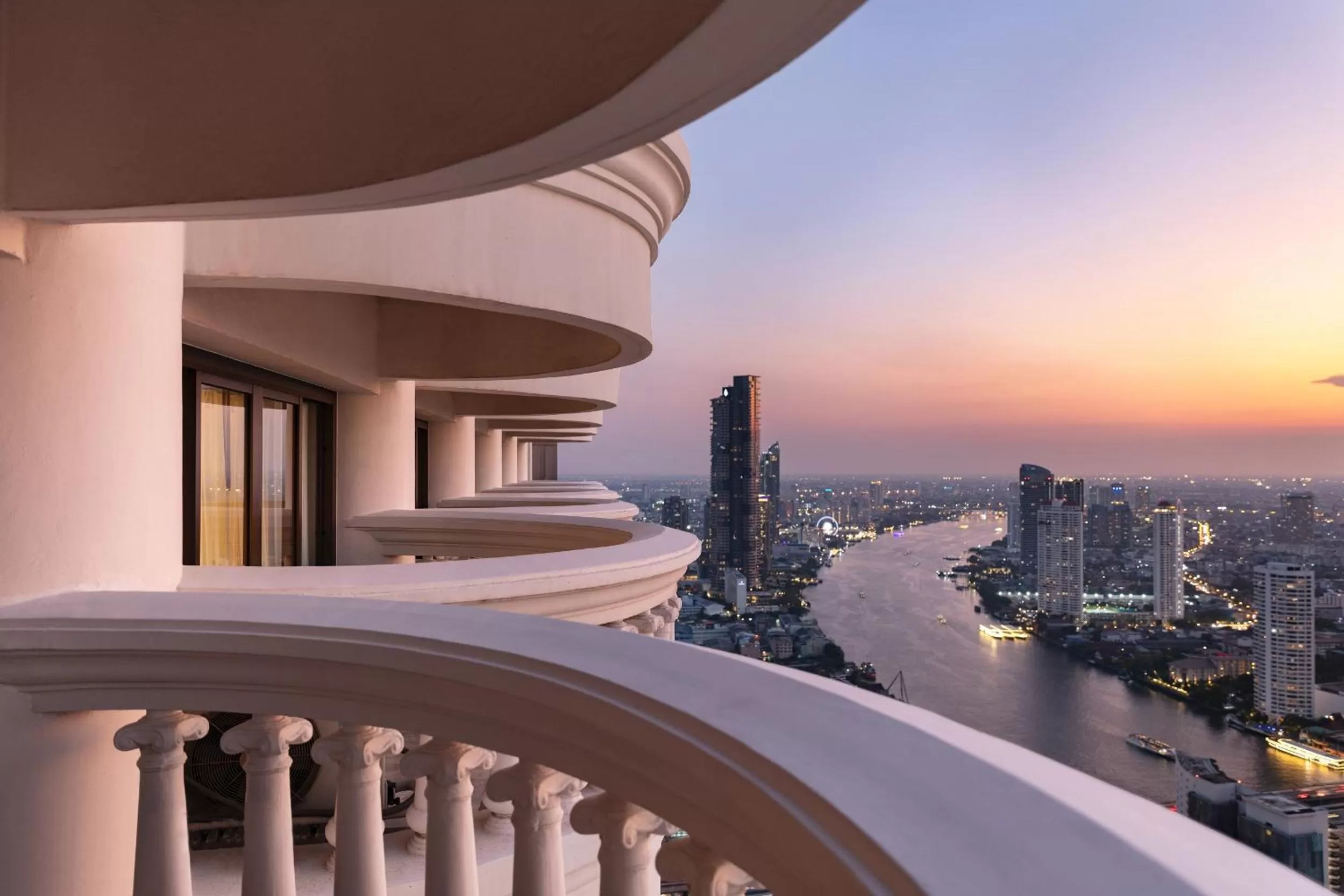 Night in lebua at State Tower