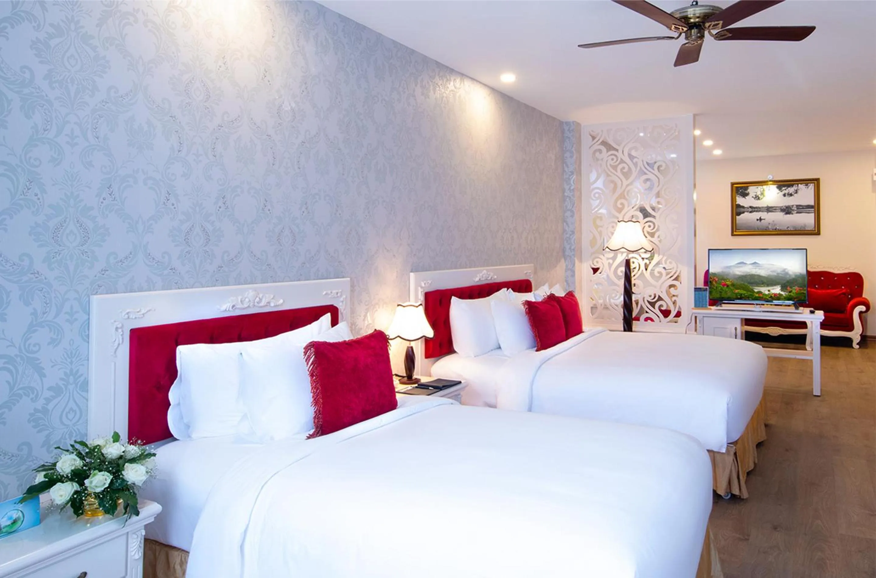 City Junior Suite Twin in Ladalat Hotel