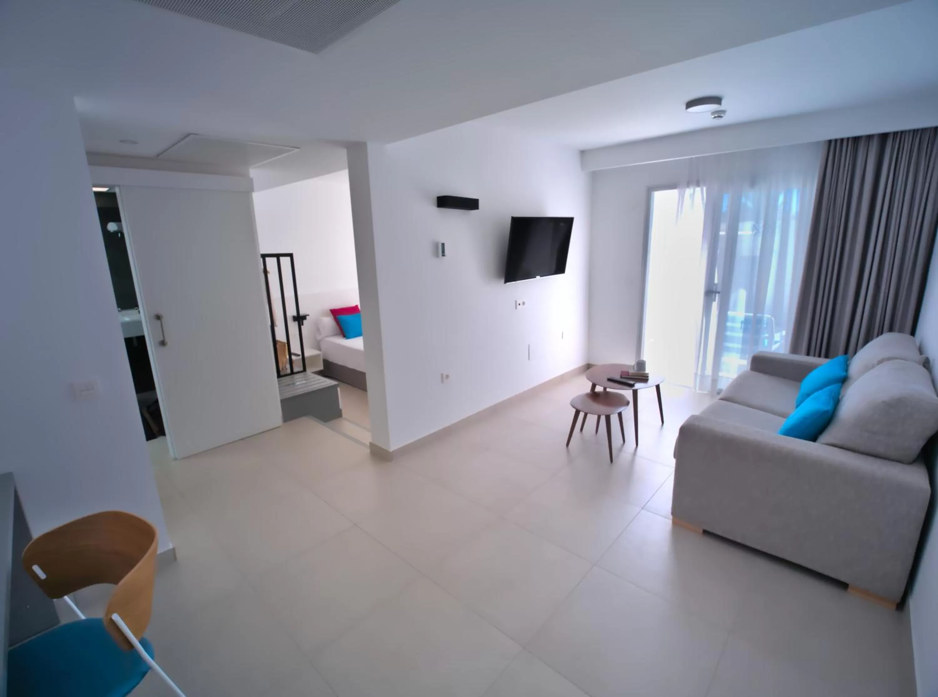 Deluxe Suite (Adults Only) in Hotel Taimar