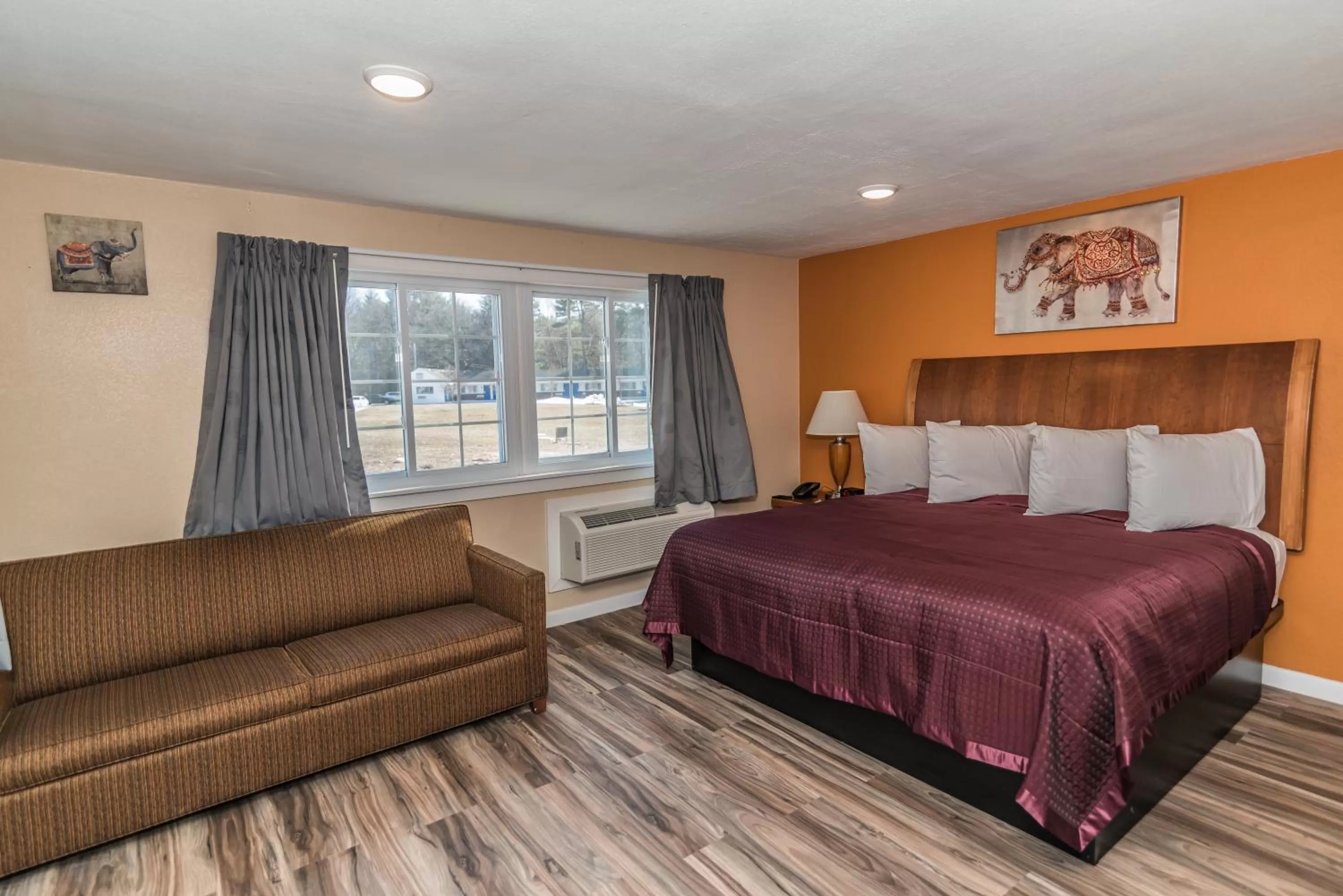 King Room in The Minuteman Inn Acton Concord Littleton