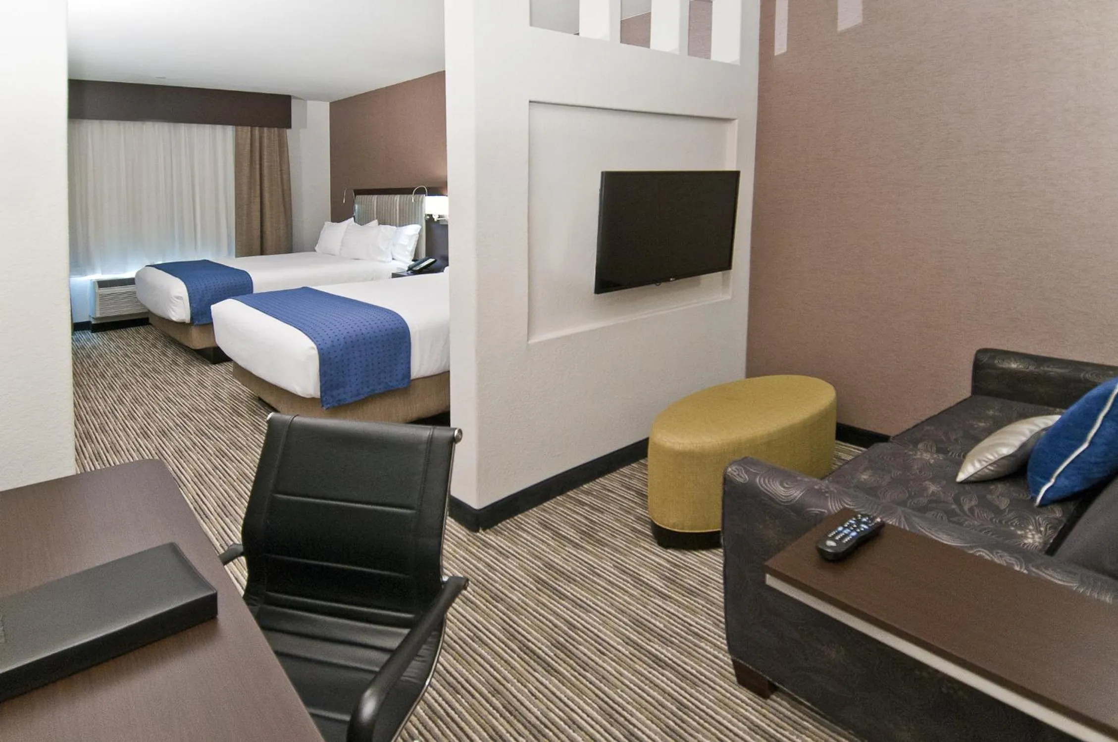 Queen Suite with Two Queen Beds and Additional Living Area in Holiday Inn Austin Airport by IHG