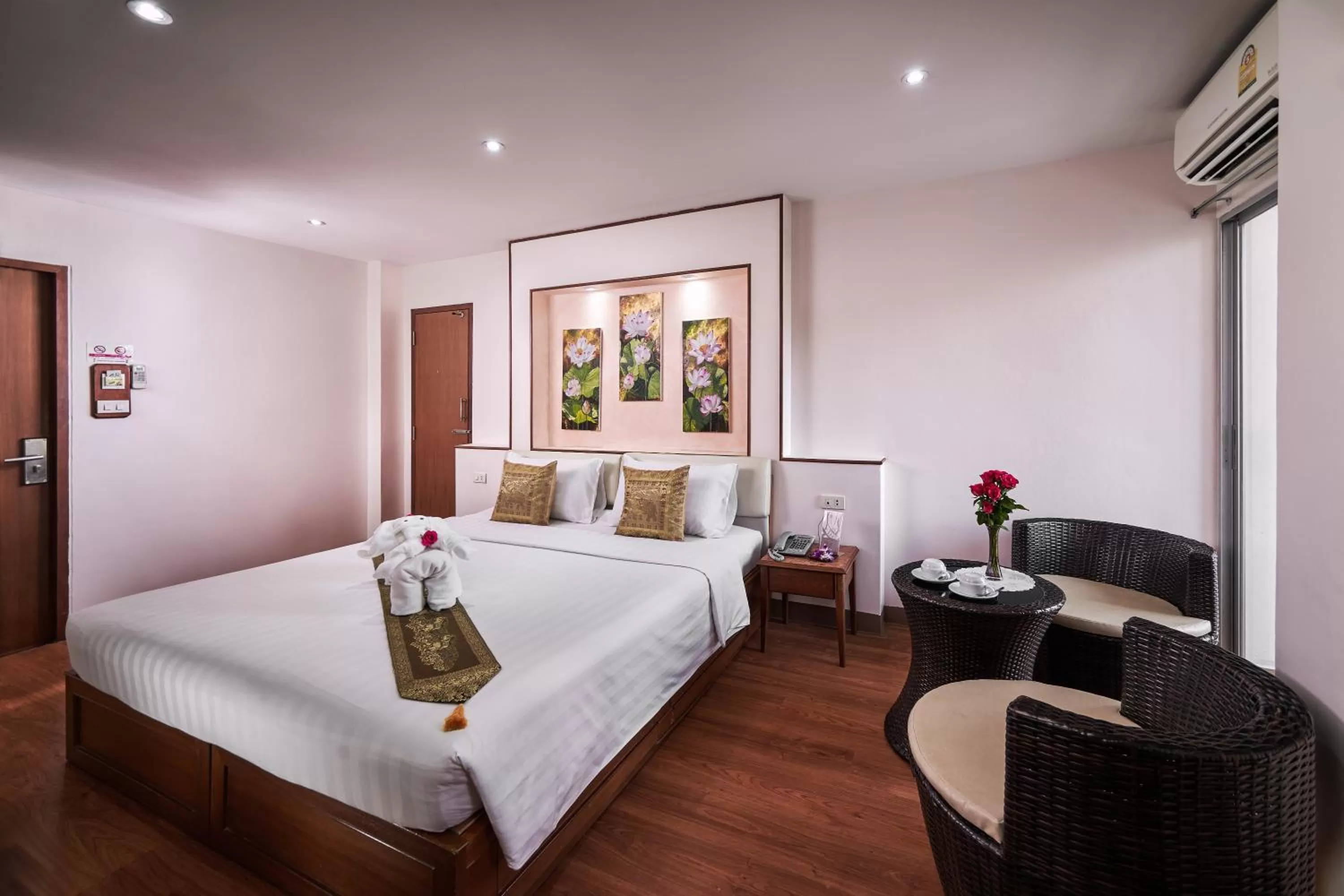 Deluxe Double or Twin Room in KC Place Hotel Pratunam