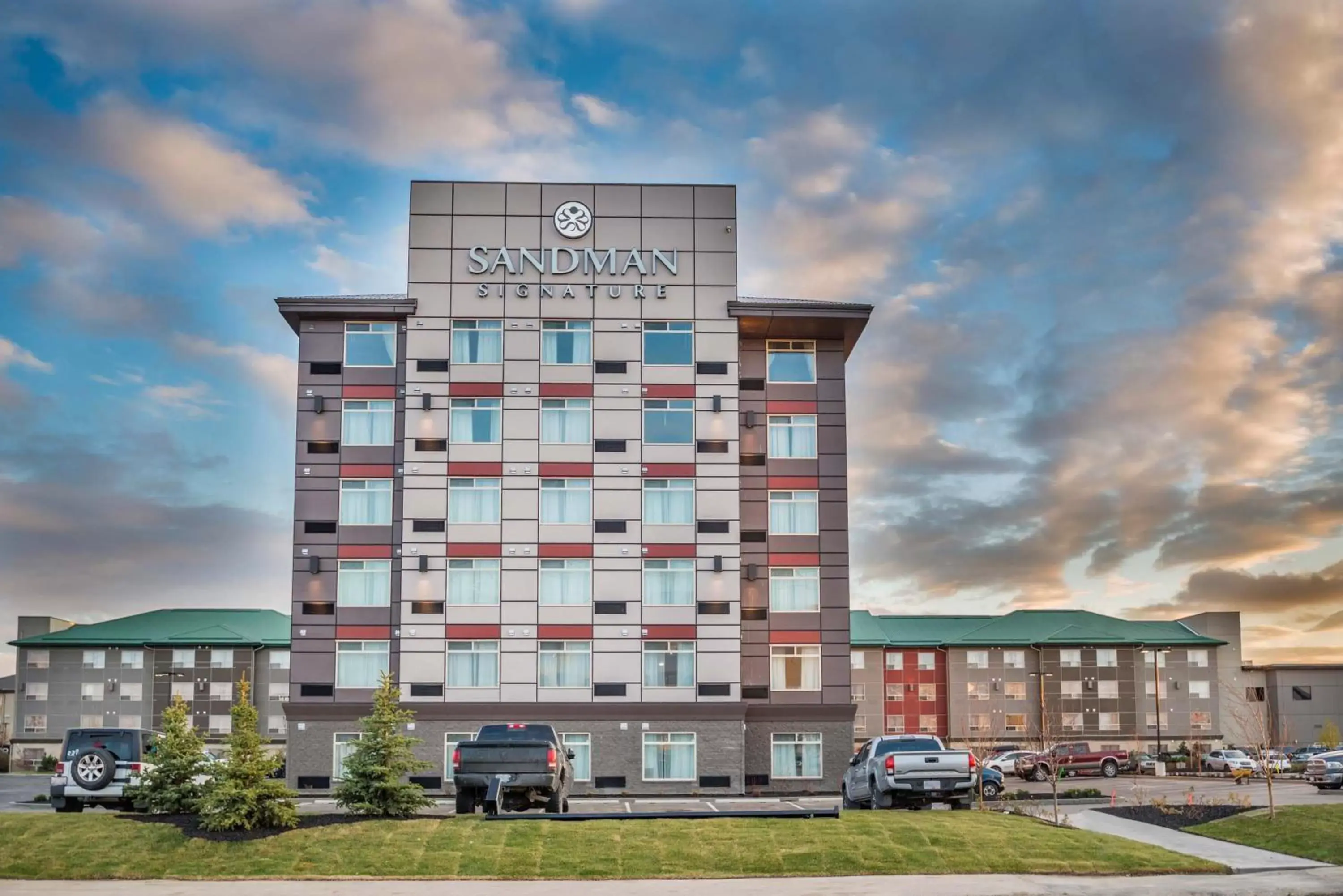 Sandman Signature Calgary Airport Hotel Sandman Signature Calgary Airport Hotel