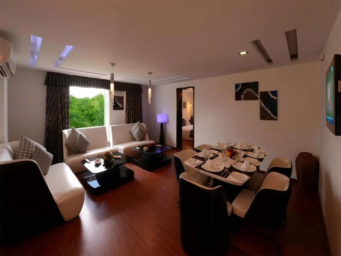 Suite - single occupancy in Top3 Lords Resort Bhavnagar