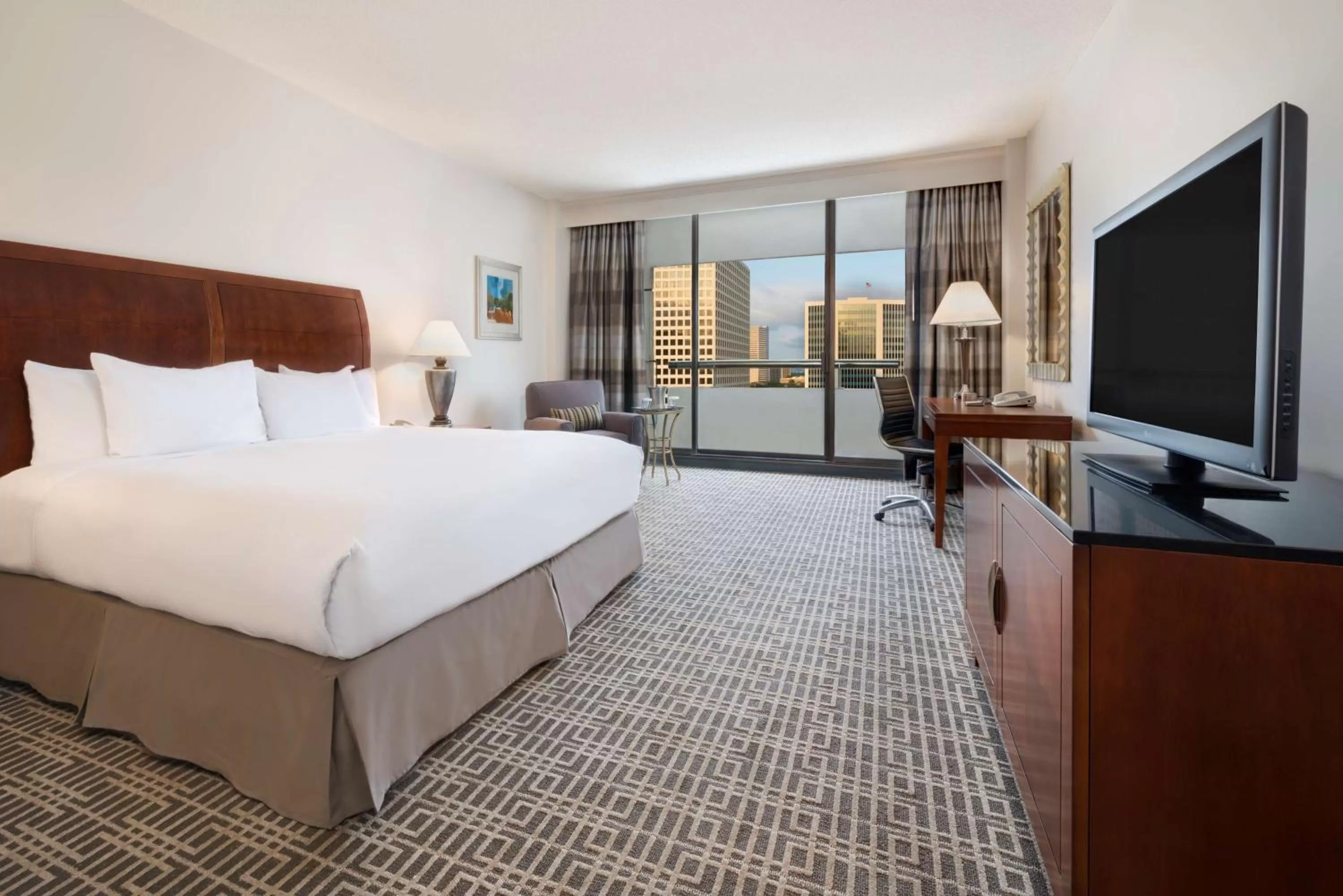 King Room in Hilton Houston Post Oak by the Galleria