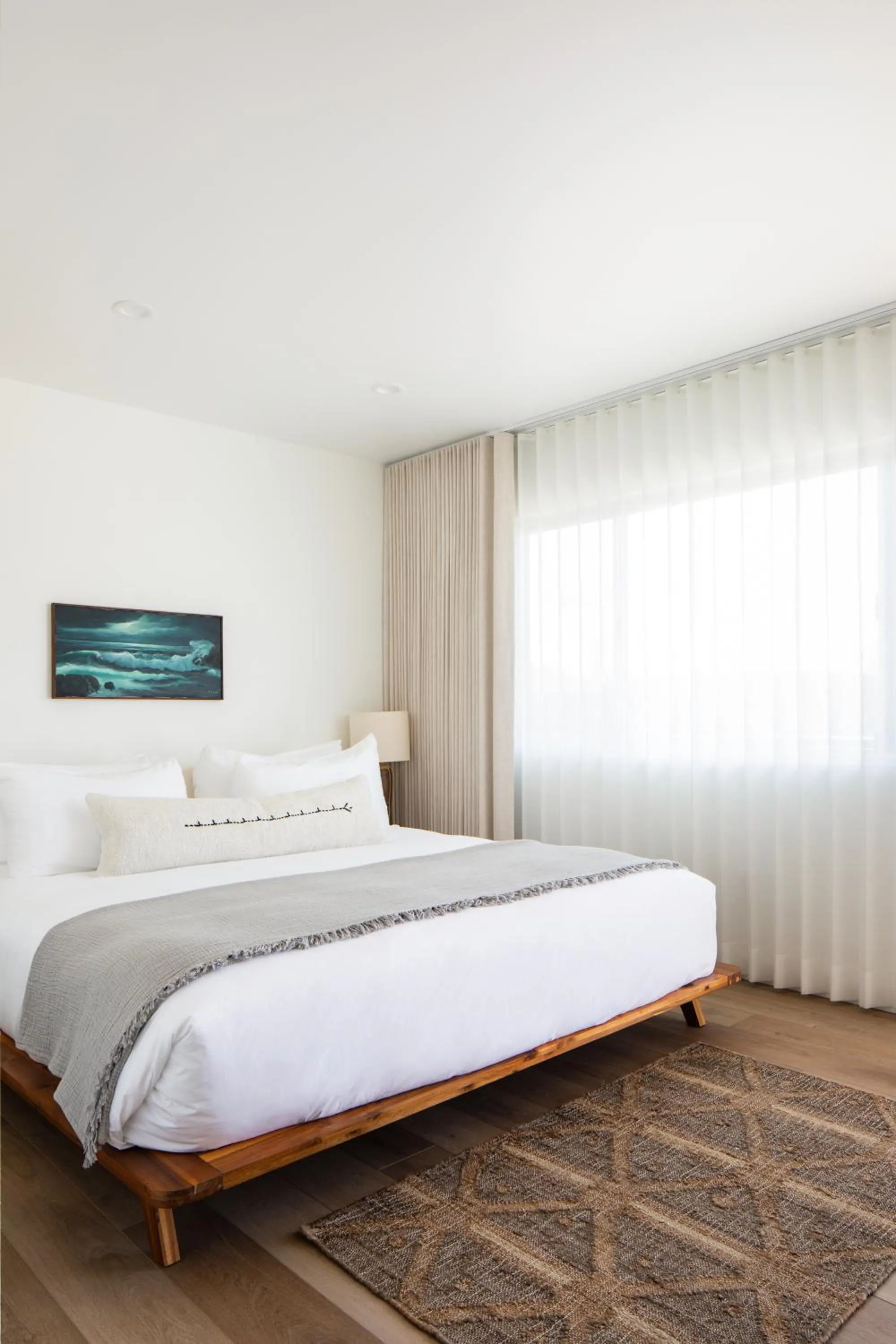 Queen Room - Disability Access in The Pearl Hotel