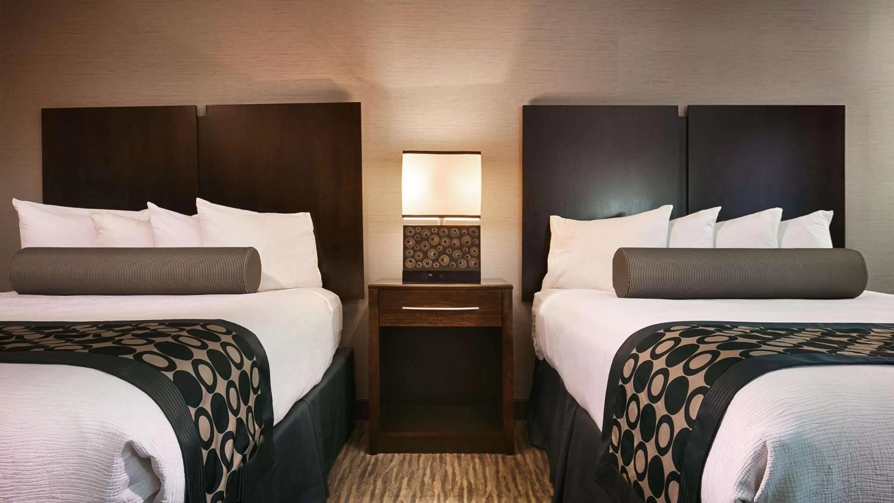 One-Bedroom Queen Suite with Sofa Bed - Non-Smoking in Best Western Plus Coldwater Hotel