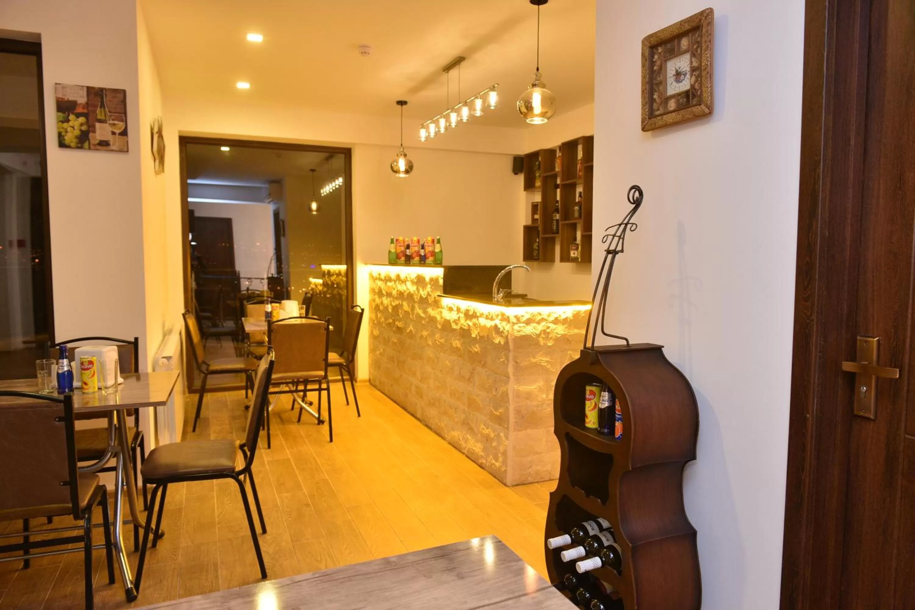 Deluxe Double Room with Extra Bed in Hotel King Tom