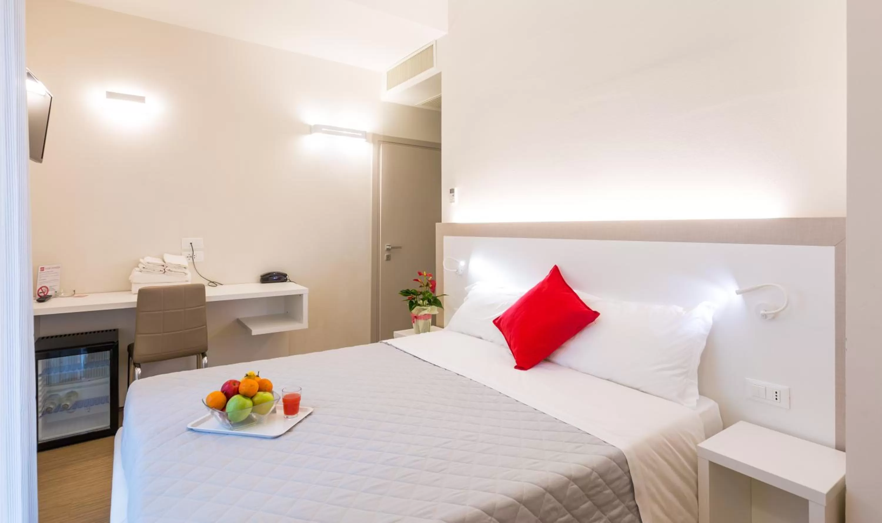 Double or Twin Room in Hotel Amicizia