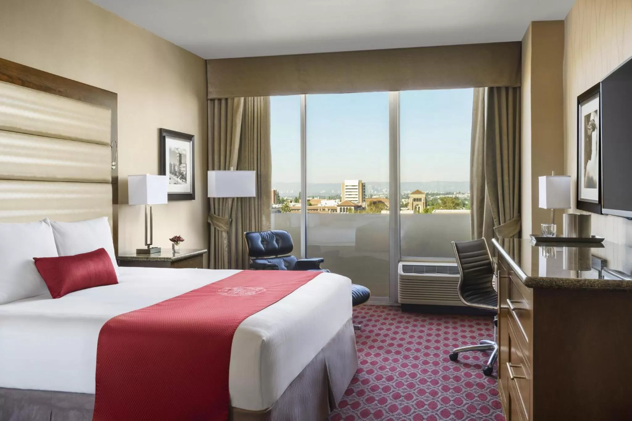 Executive King Room in USC Hotel