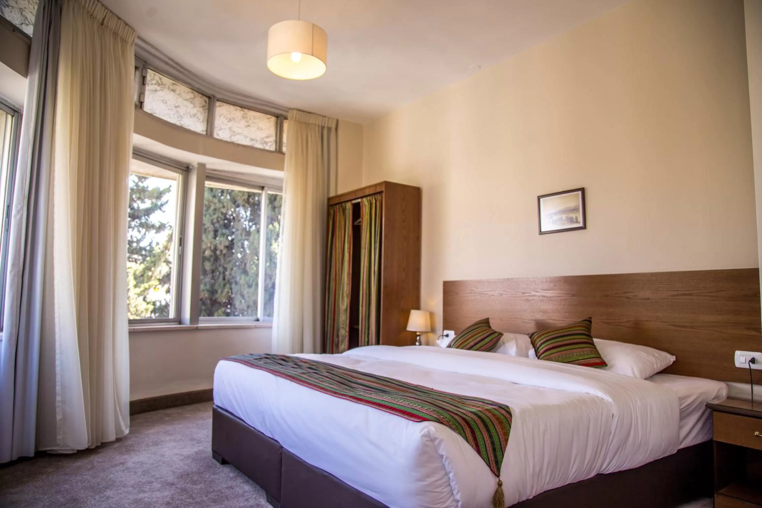 Deluxe King Suite in Antika Amman Hotel