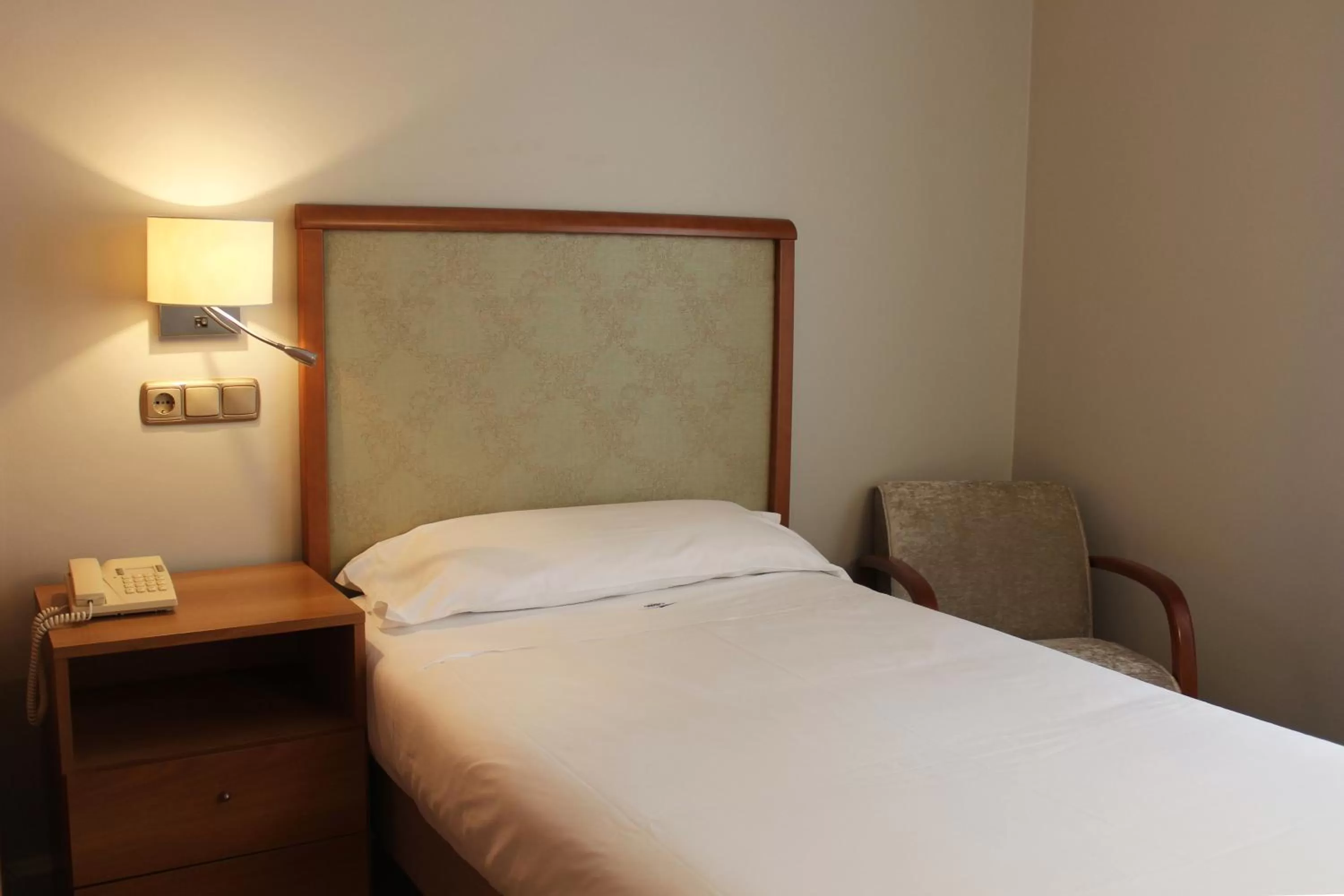 Single Room in Hotel Carreño