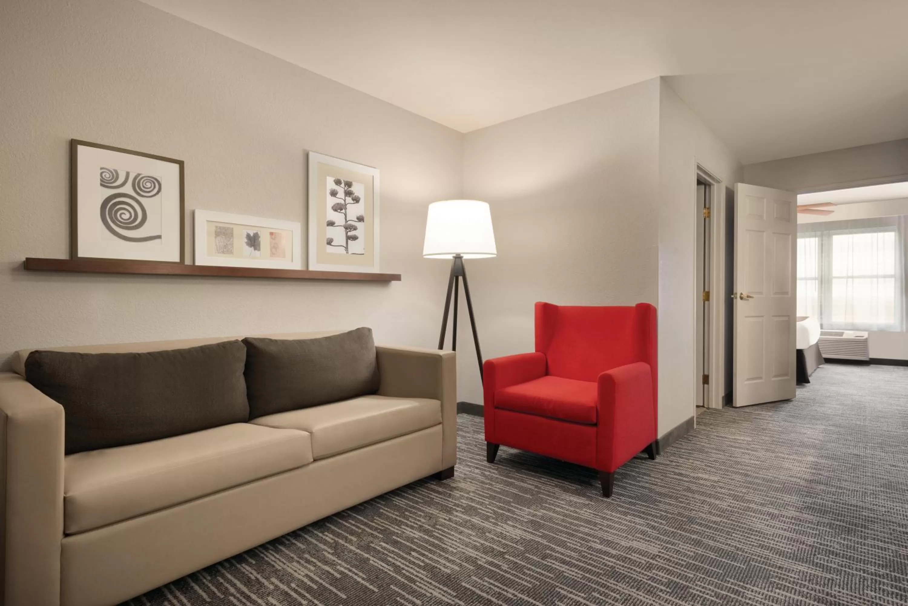 One-Bedroom King Suite in Country Inn & Suites by Radisson, Galena, IL