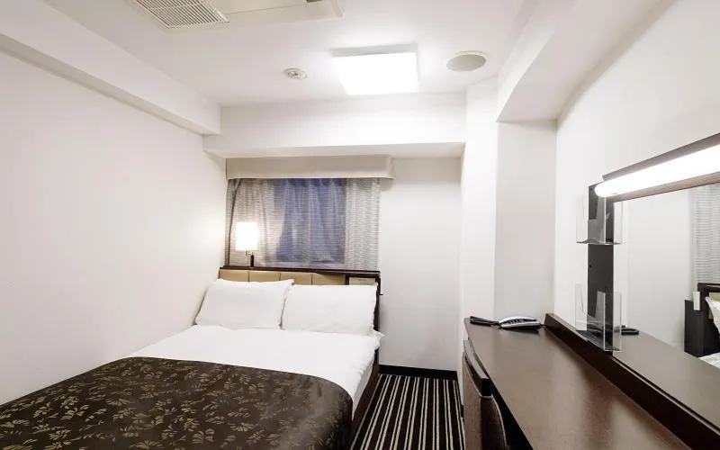 Double Room with Small Double Bed - Non-Smoking in APA Hotel Ginza Kyobashi Tokyo Eki Yaesu Minamiguchi