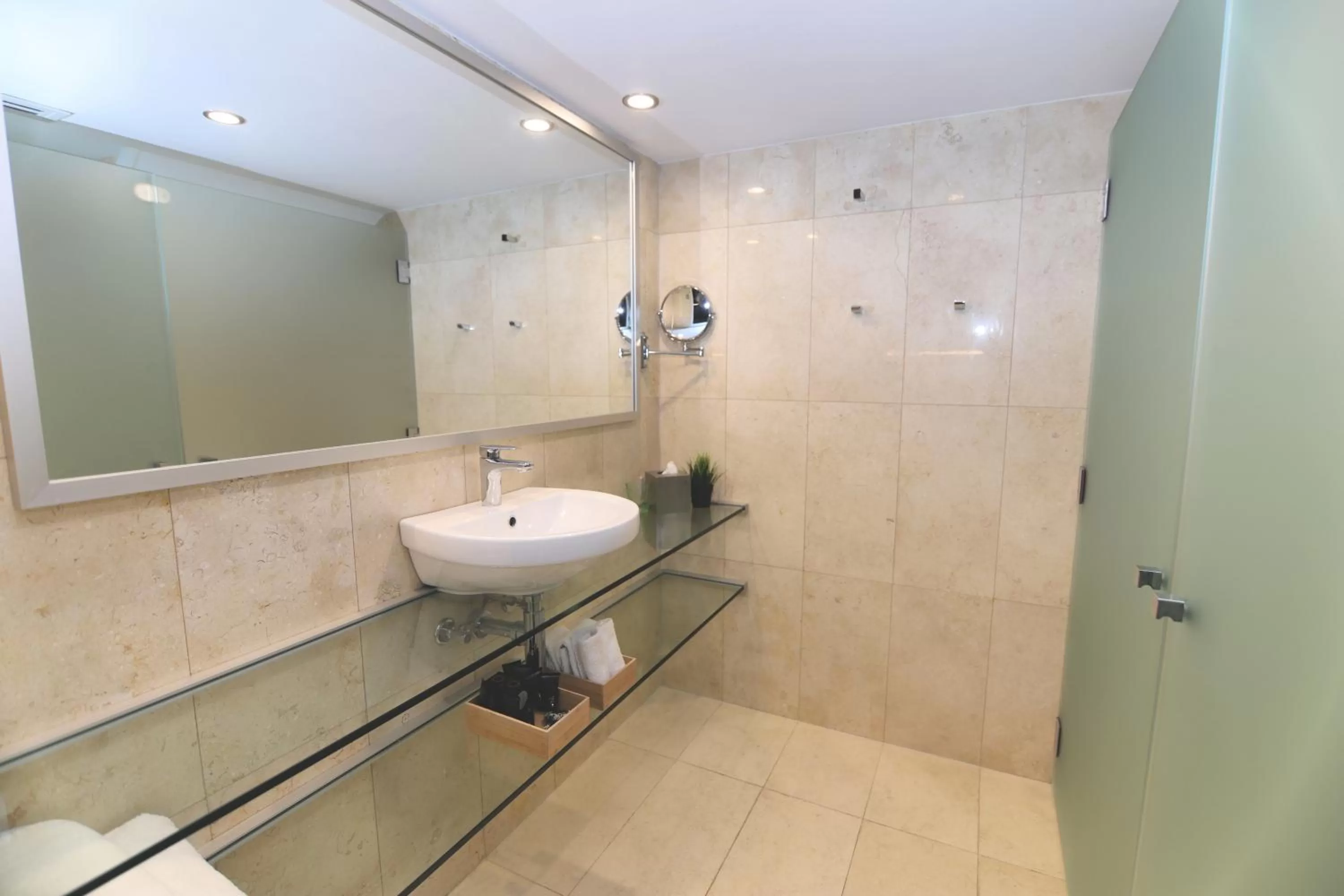 Queen Studio in Best Western Plus Goulburn