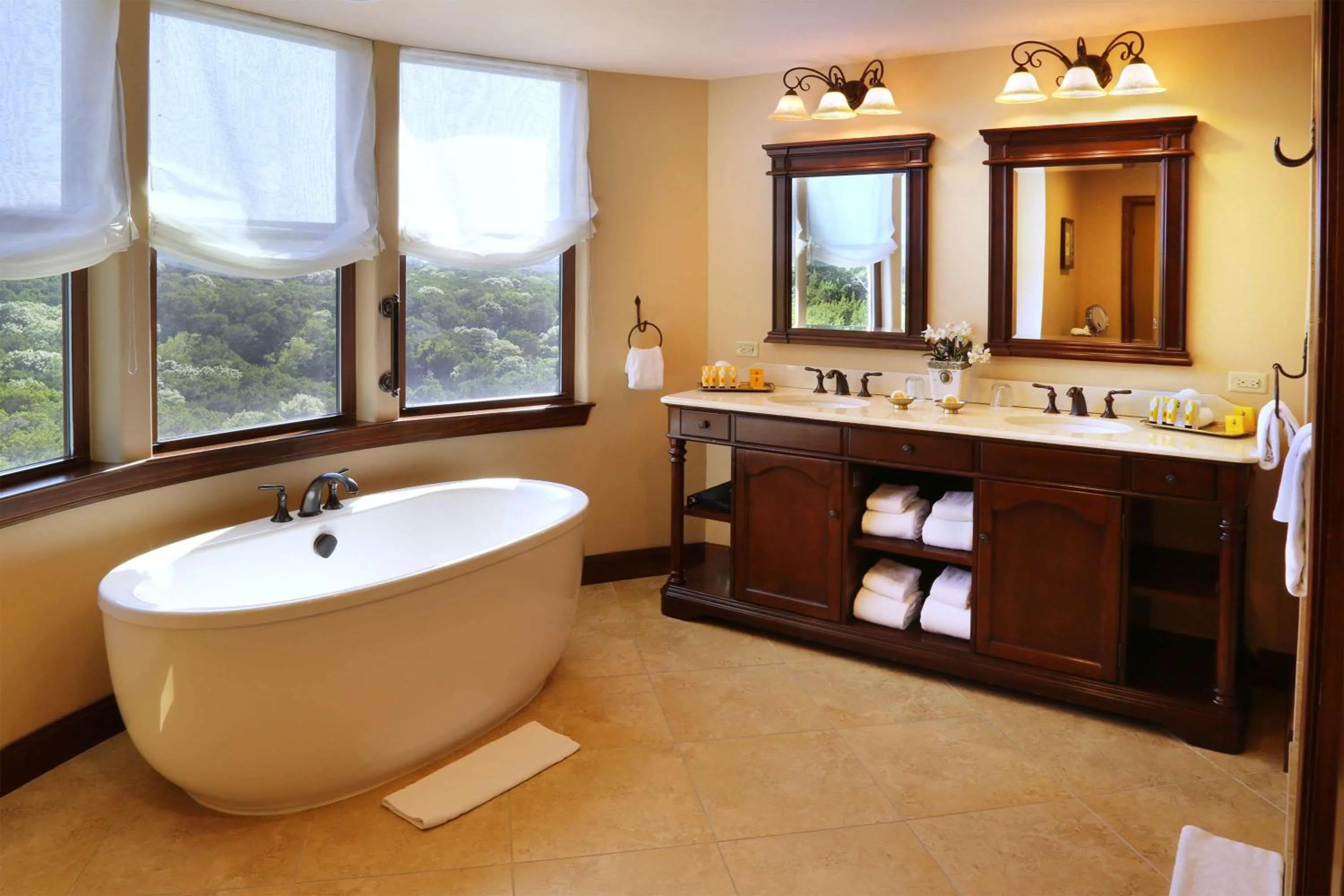 Bathroom in Hotel Viata