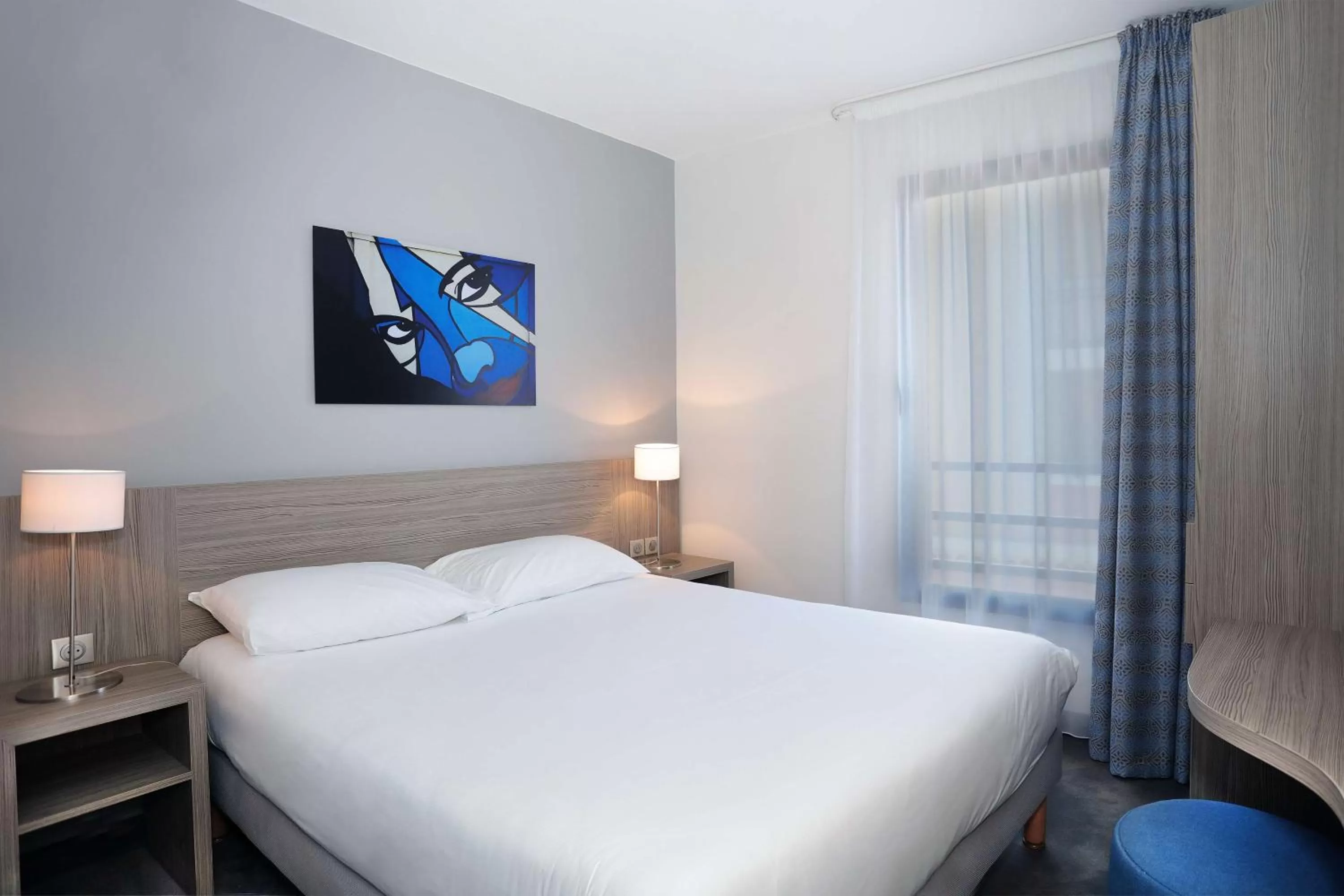 Comfort Queen Room - Non-Smoking  in Best Western Linko Aubagne