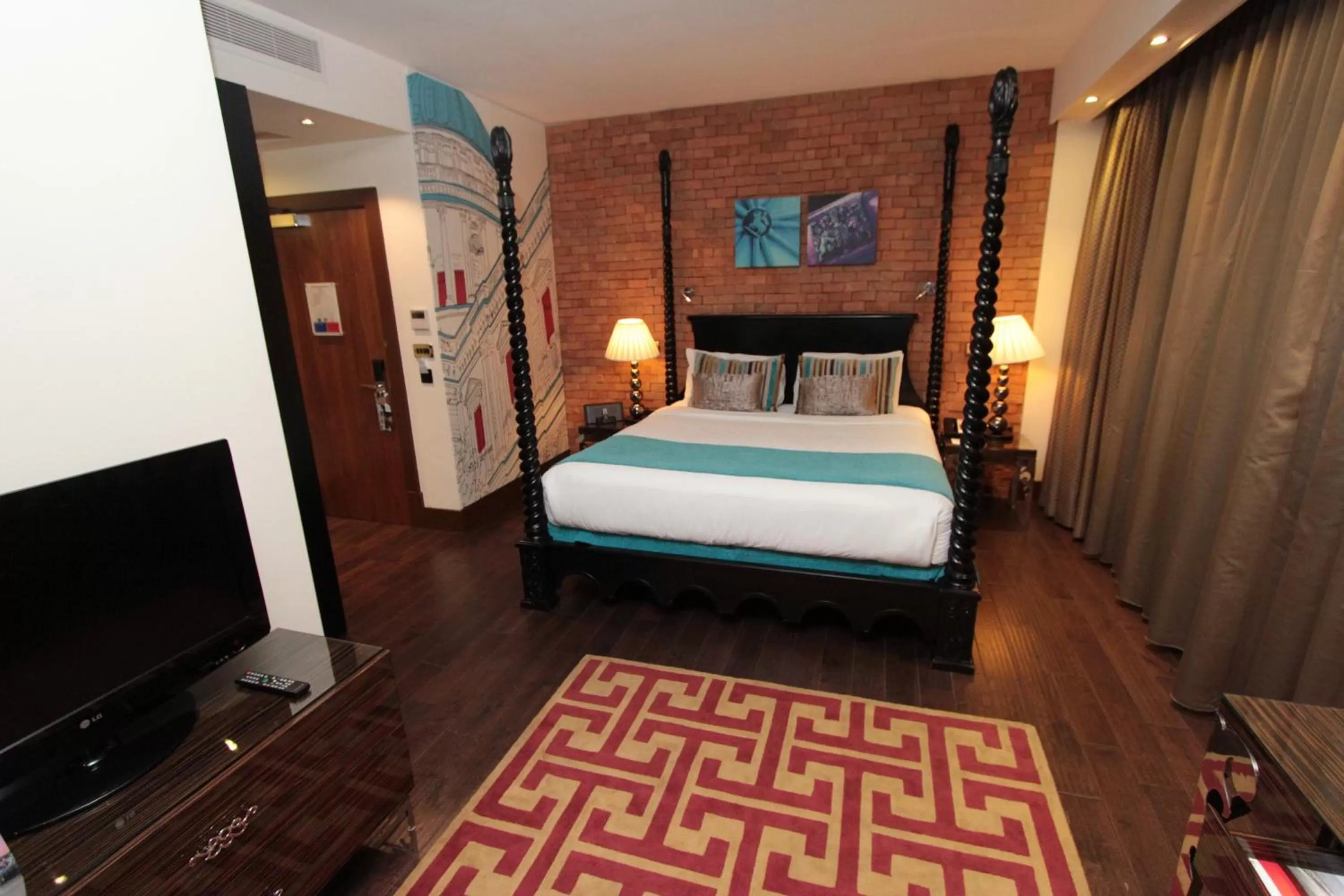 Executive Double Room in Hotel Indigo London Tower Hill, an IHG Hotel