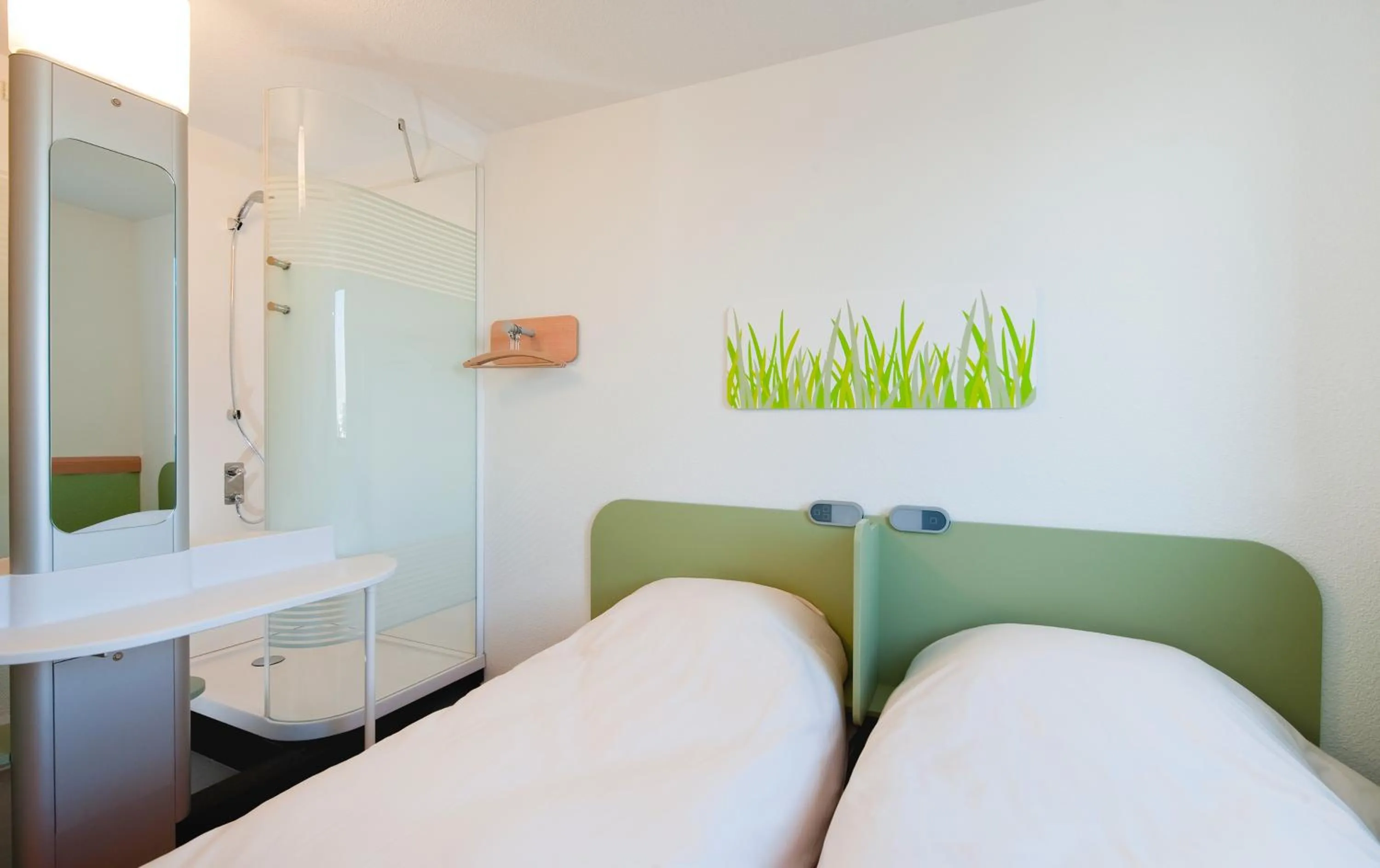 Bed in ibis budget Istres Trigance