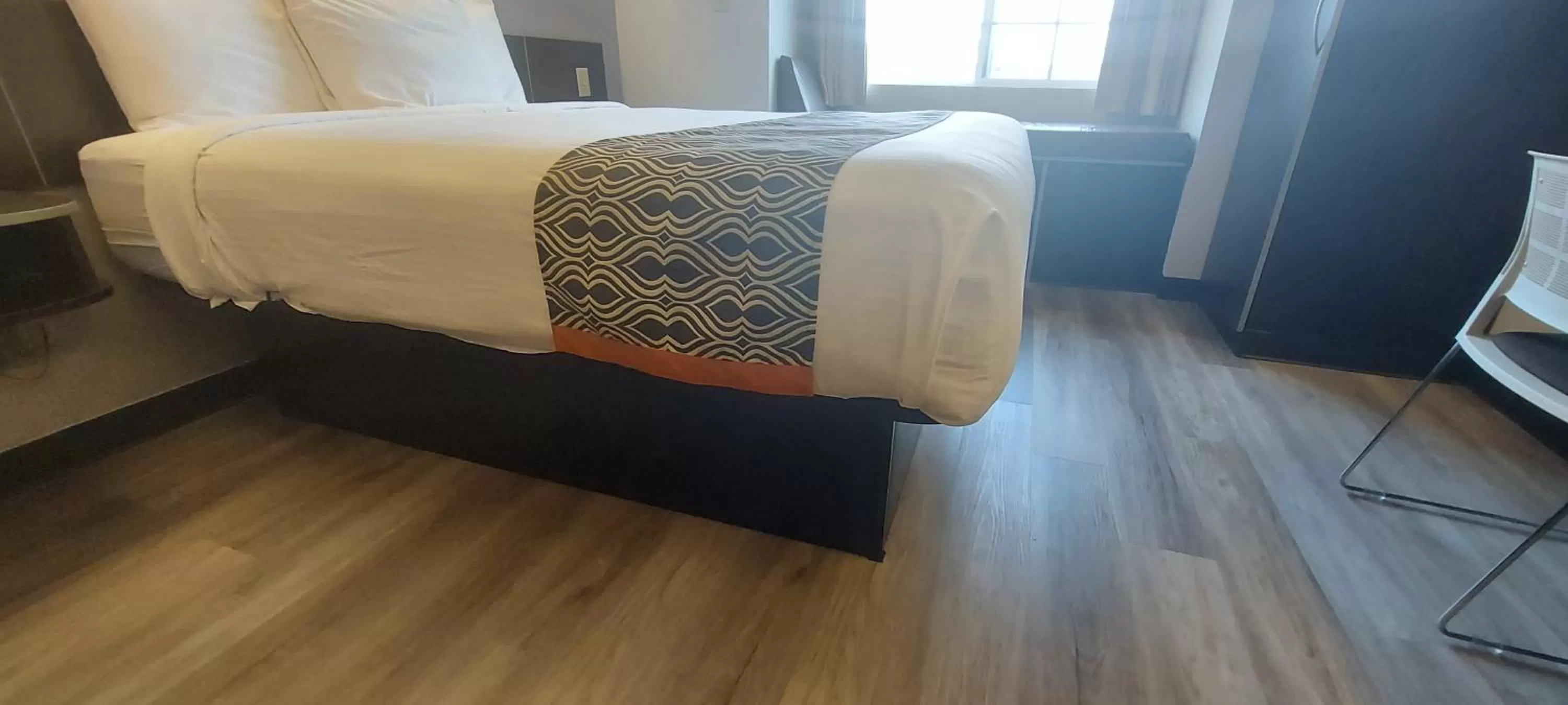 Queen Room - Mobility Access/Non-Smoking in Microtel Inn & Suites by Wyndham Hoover/Birmingham