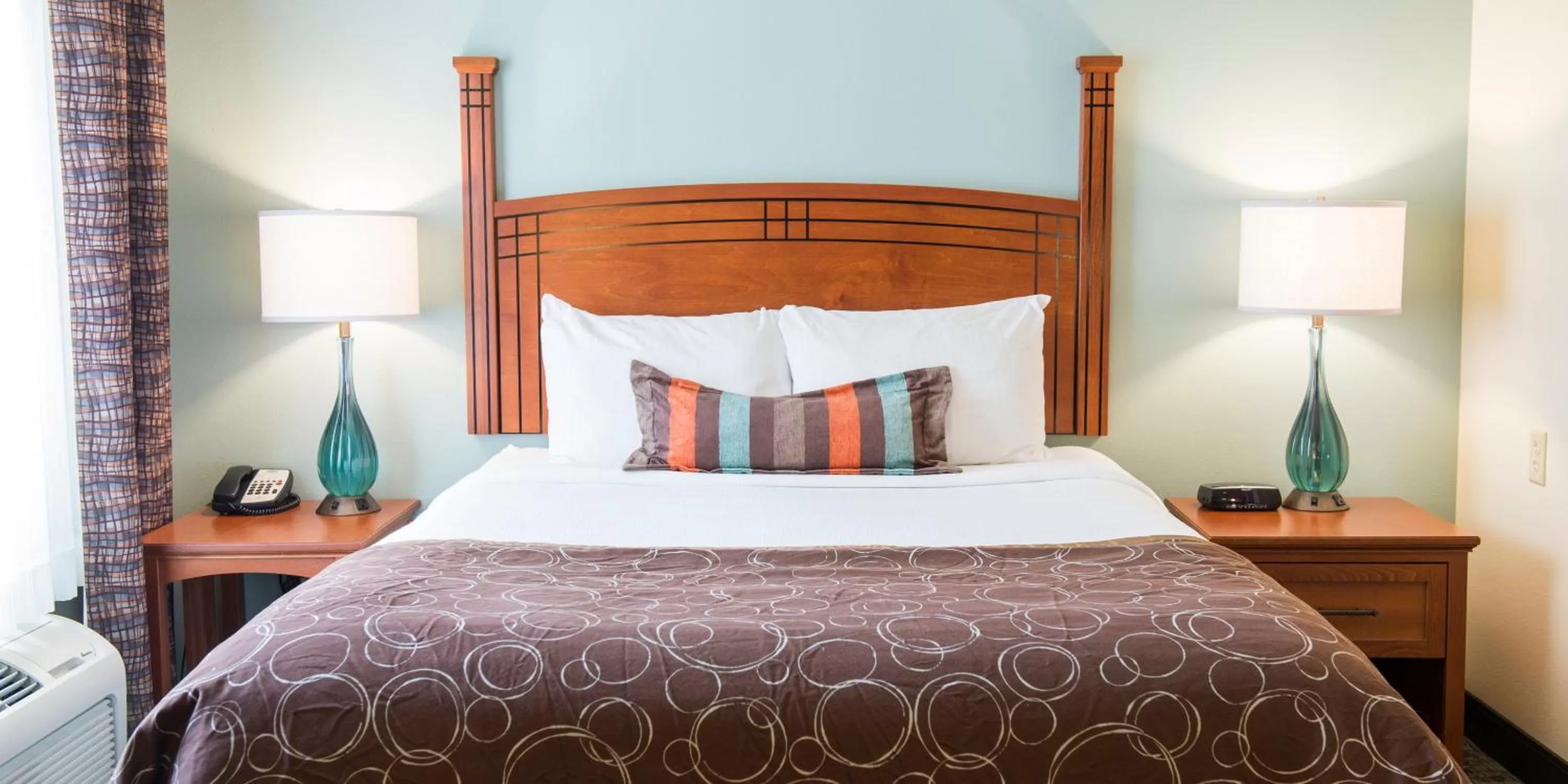 One-Bedroom Queen Suite - Non-Smoking in Staybridge Suites Fargo by IHG