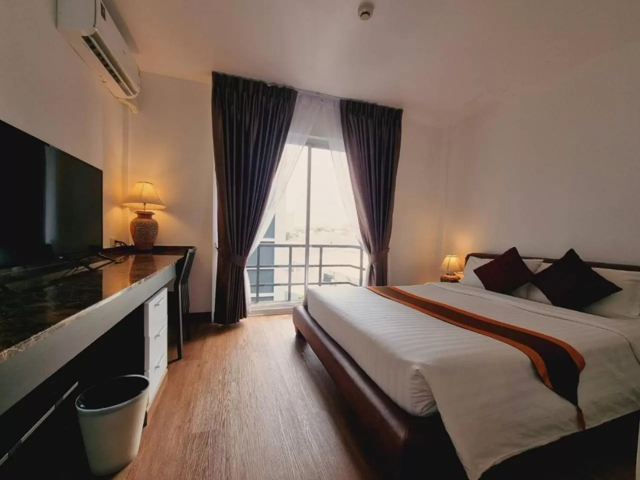 Superior Double Room in The Bedrooms Boutique Hotel Bangkok