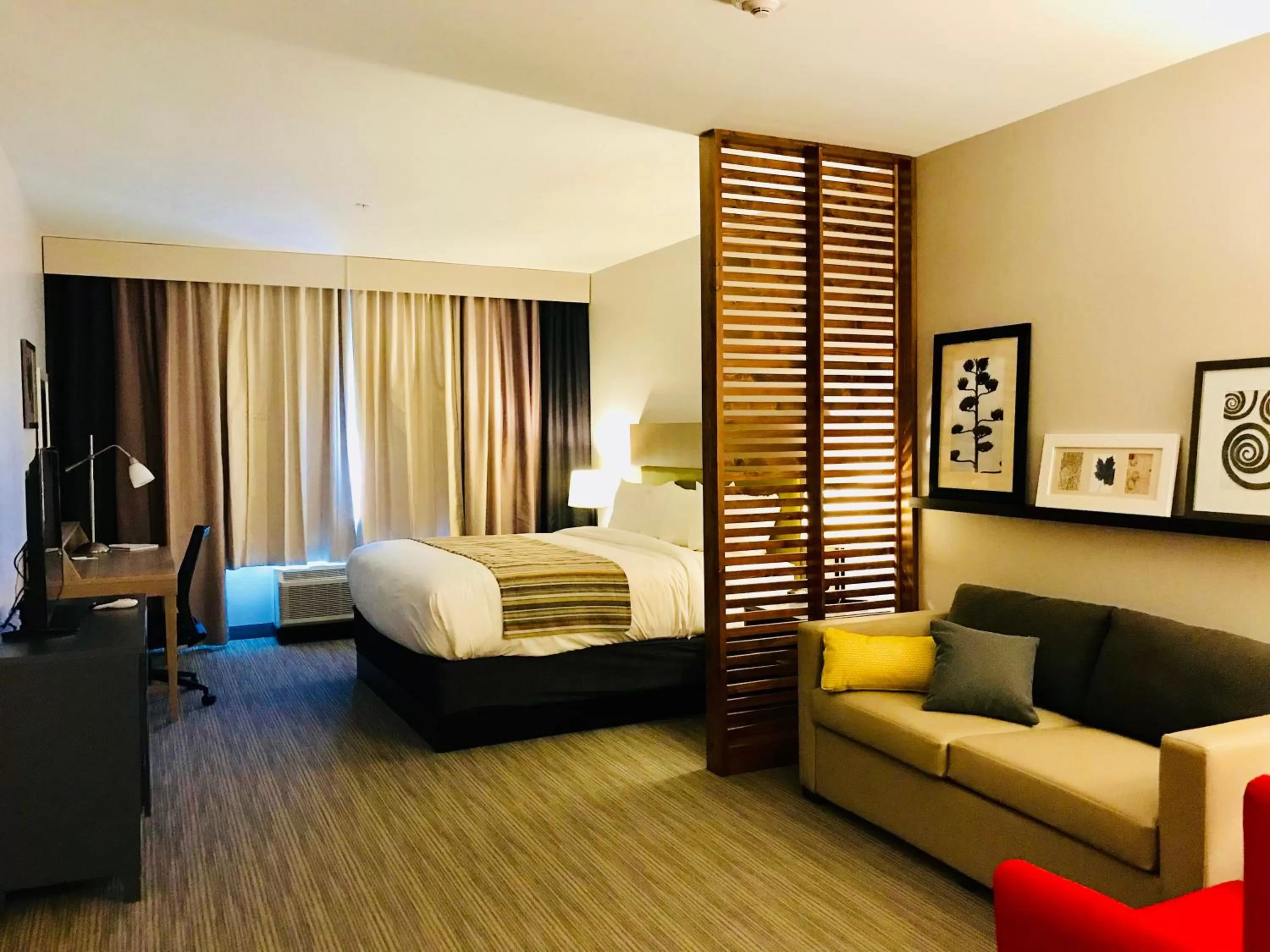 One-Bedroom King Suite - Non-Smoking in Country Inn & Suites by Radisson, Page, AZ