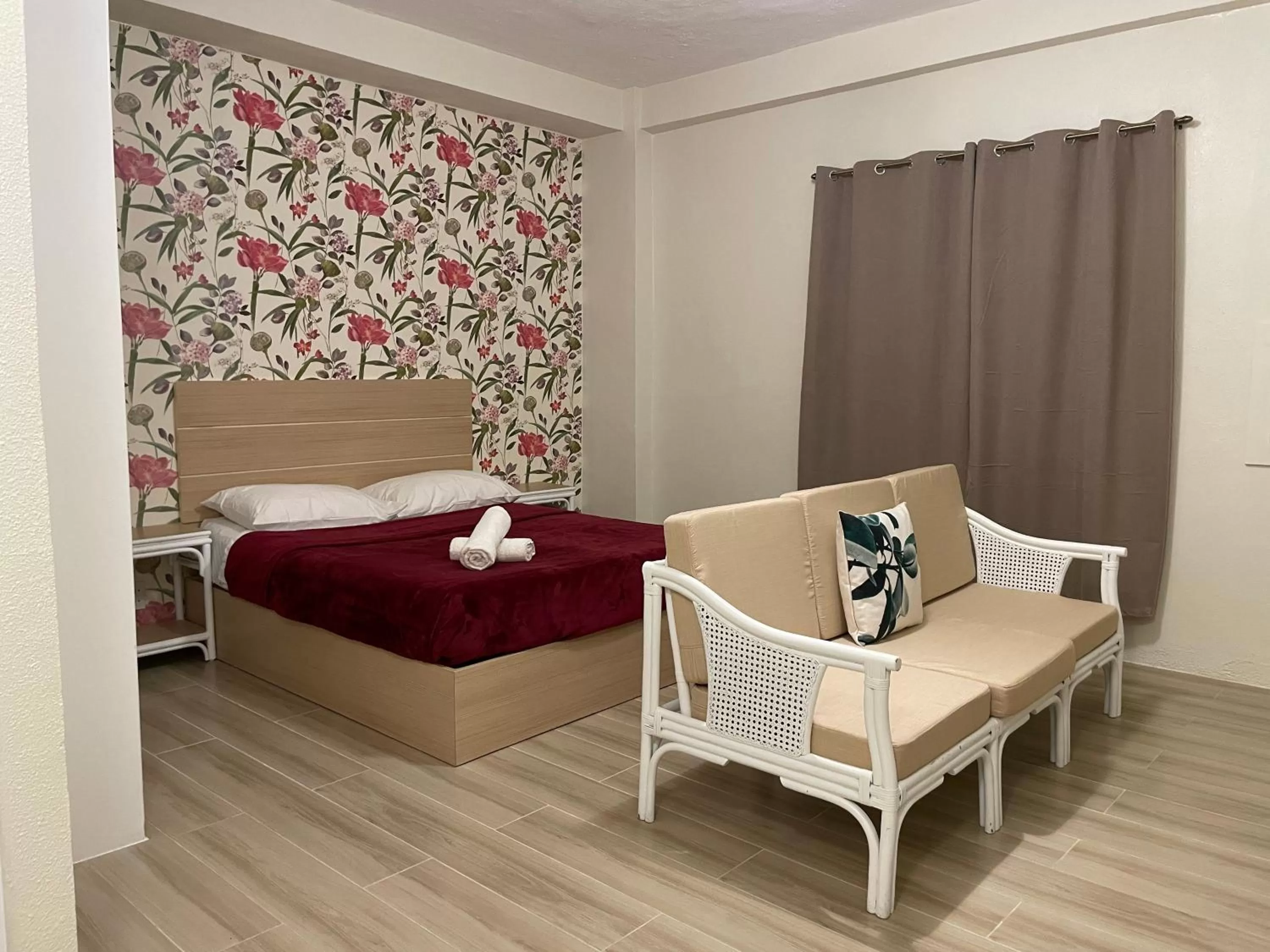 Queen Studio in Red Knight Gardens