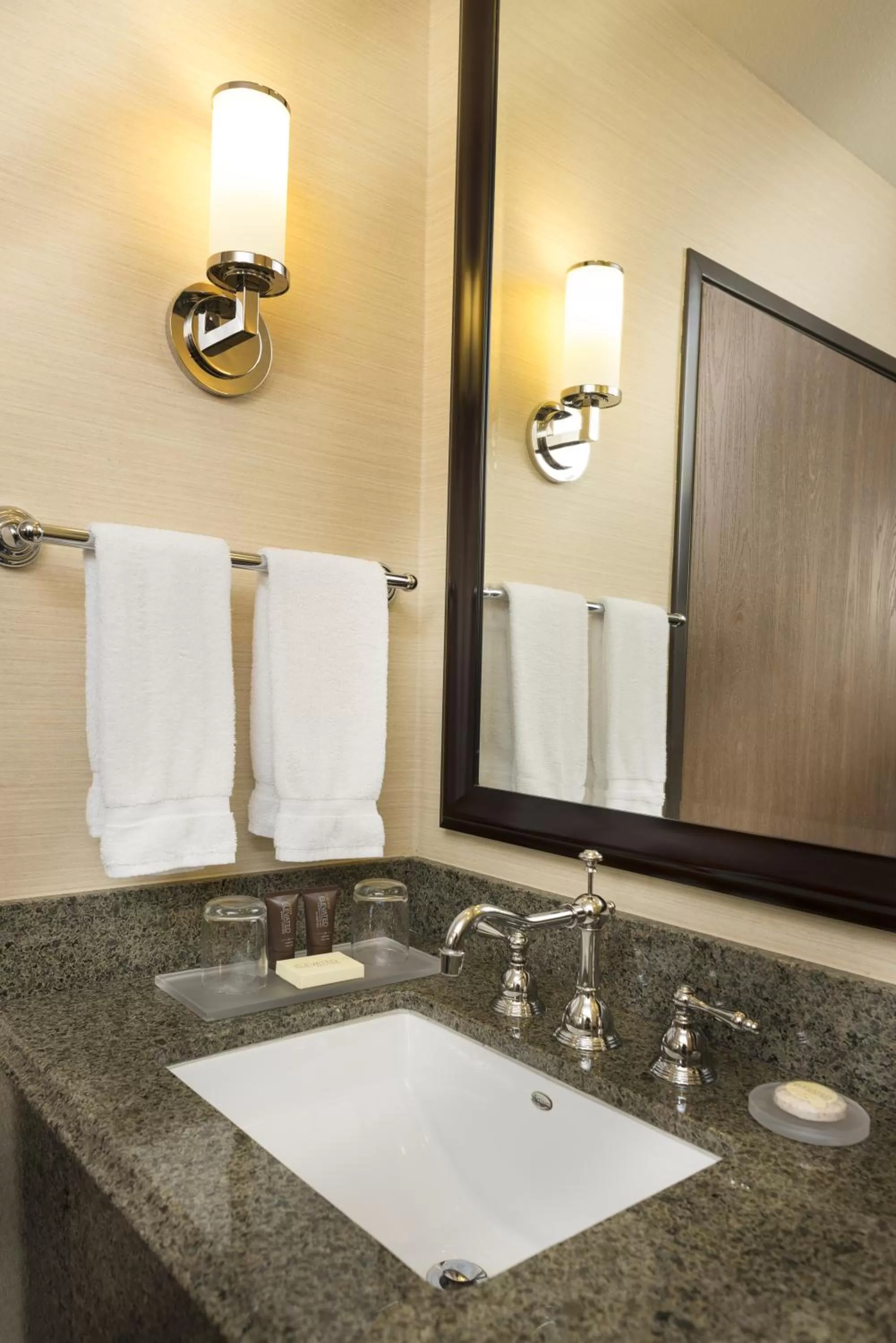 Bathroom in Ayres Lodge Alpine